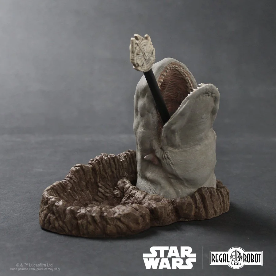 space-slug-desk-organizer-sculpture-6.jpg