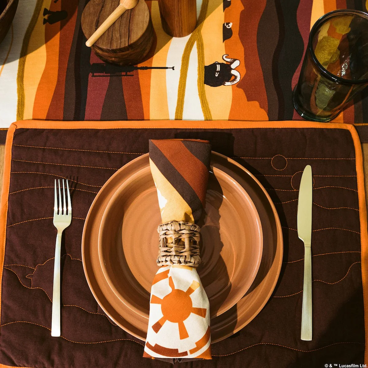 Tatooine_square_10_746665fc-4be2-4544-84ed-d255c01435b9.jpg