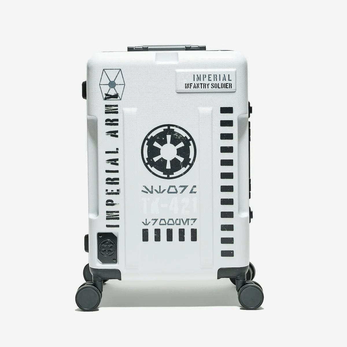 Storm_Trooper_Departer_Carry-On.jpg