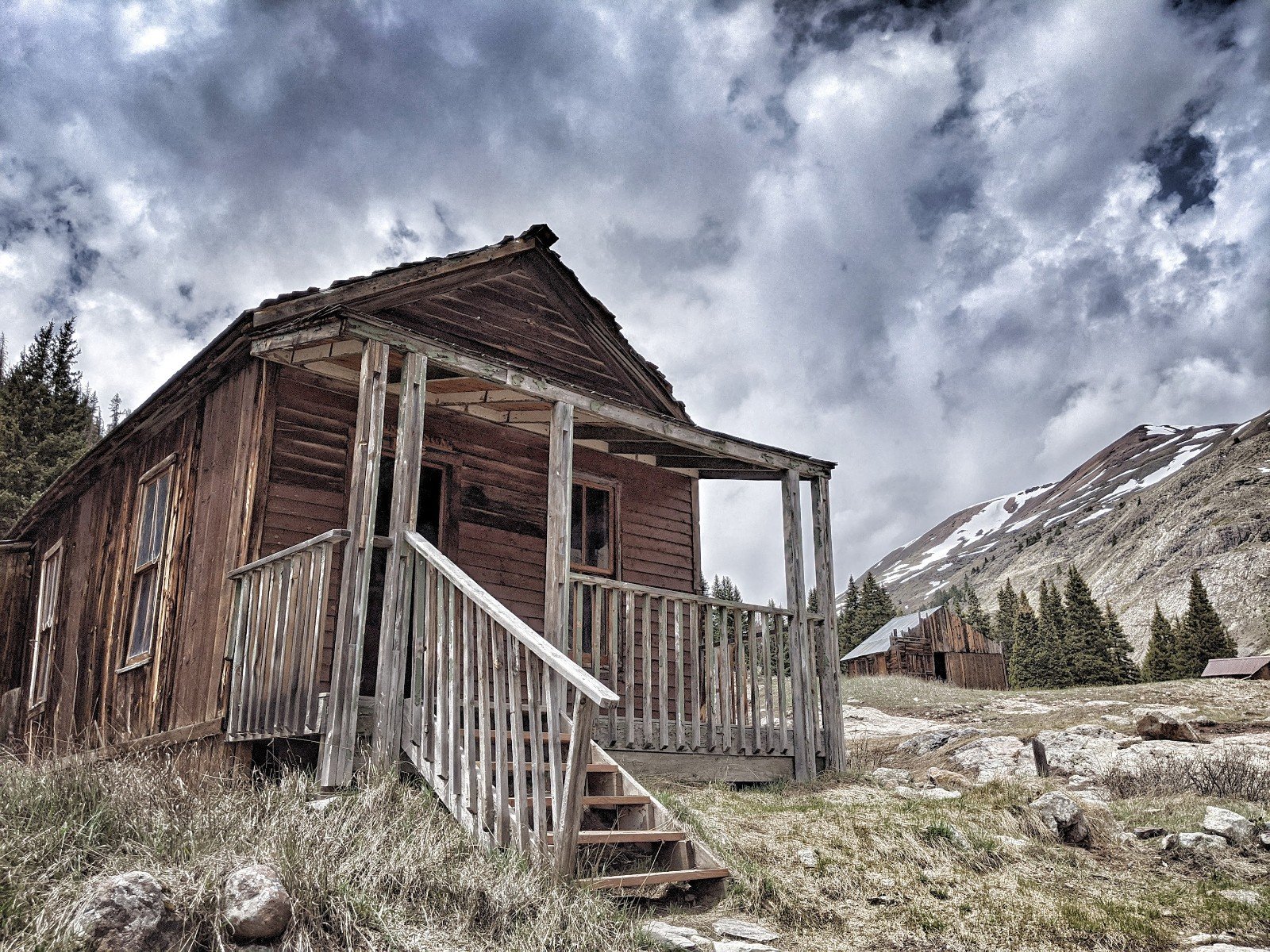 Random cabin at Animas Forks