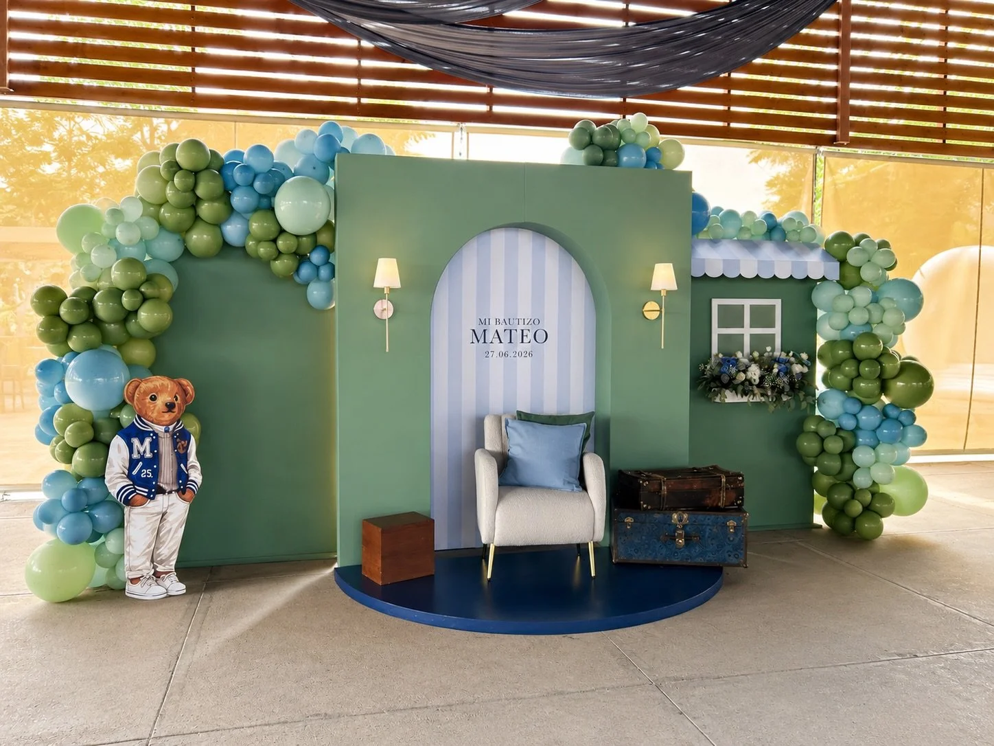 &bull; B A U T I Z O  M A T E O&bull; 🐻
Un montaje lleno de detalles para celebrar un d&iacute;a muy especial ✨
@salontresluces 

#HappyDayEventos #Bautizo #EventDesign #fiestasgdl #ralphlaurenparty happydaygdl
