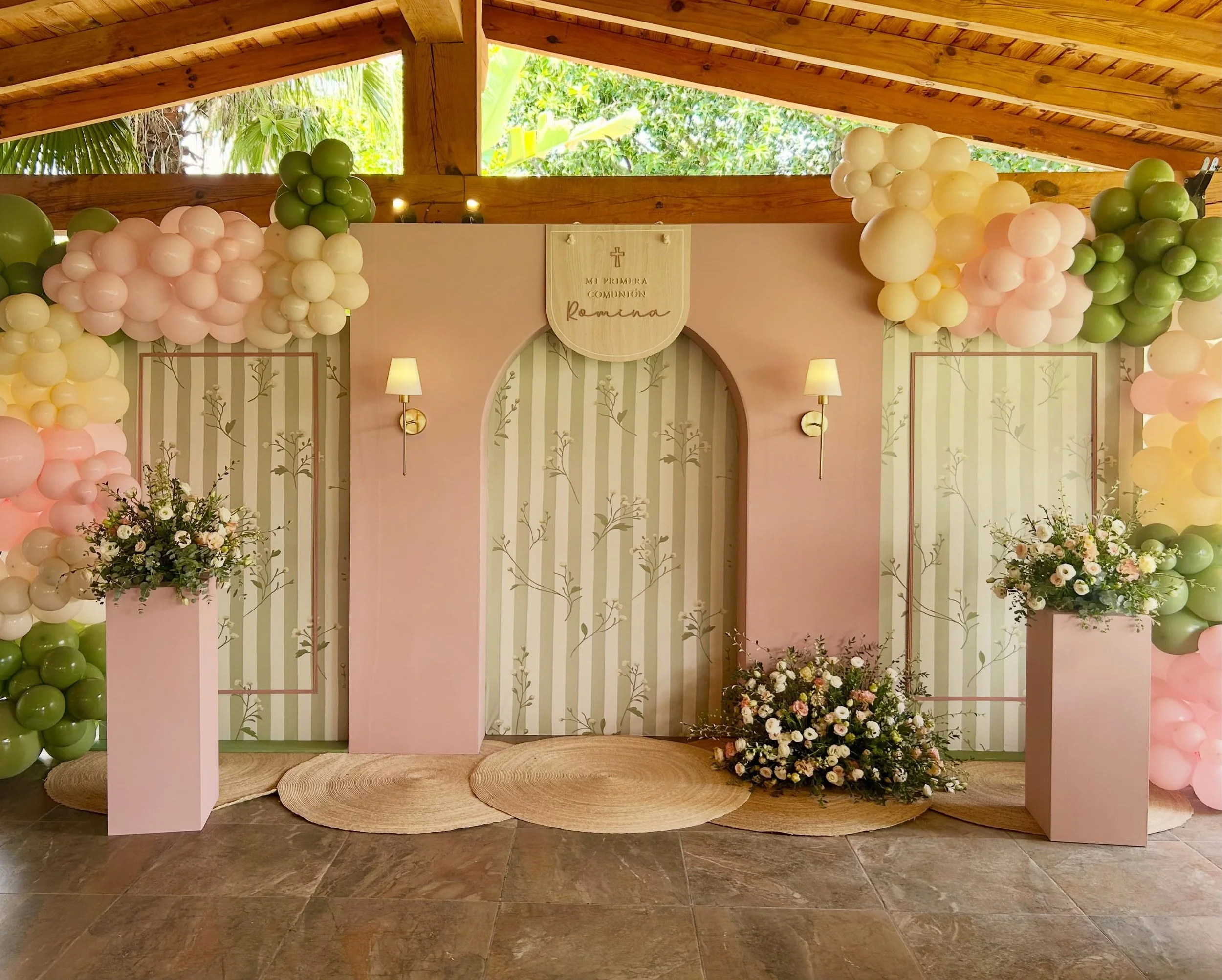 &bull;P R I M E R A  C O M U N I O N  R O M I &bull;🕊️
 Un d&iacute;a lleno de amor y momentos bonitos #happydaygdl #happydayeventos #eventosgdl #primeracomunion