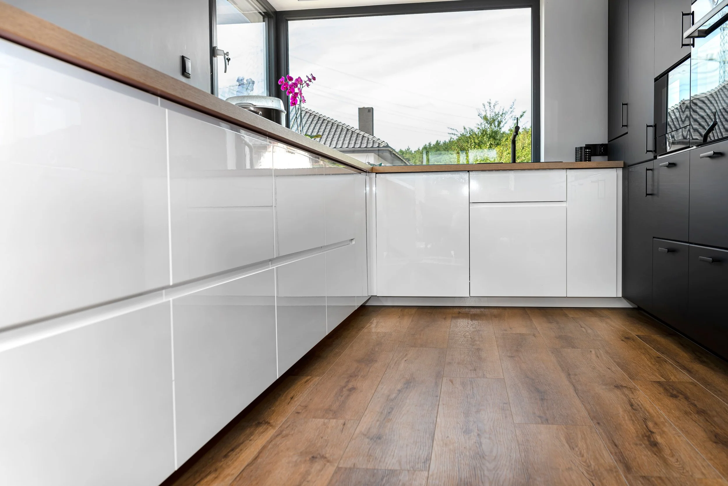 Luxury Vinyl Plank Flooring Is Redefining Waterproof Style
