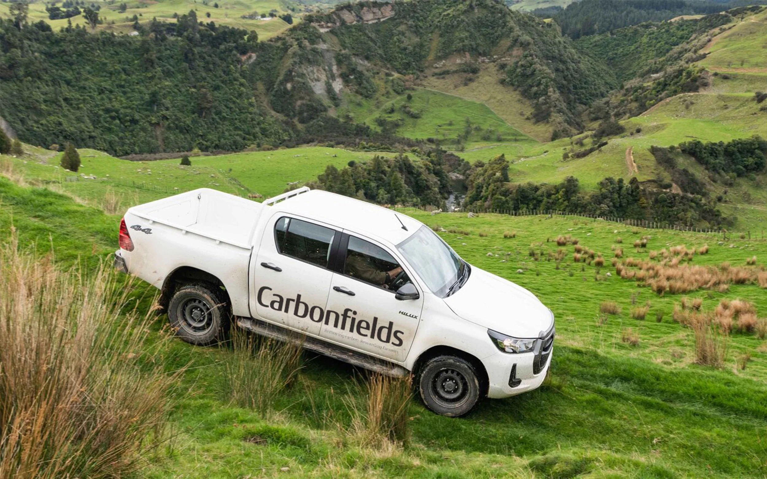 carbonfields-brand-ute-mockup.jpg