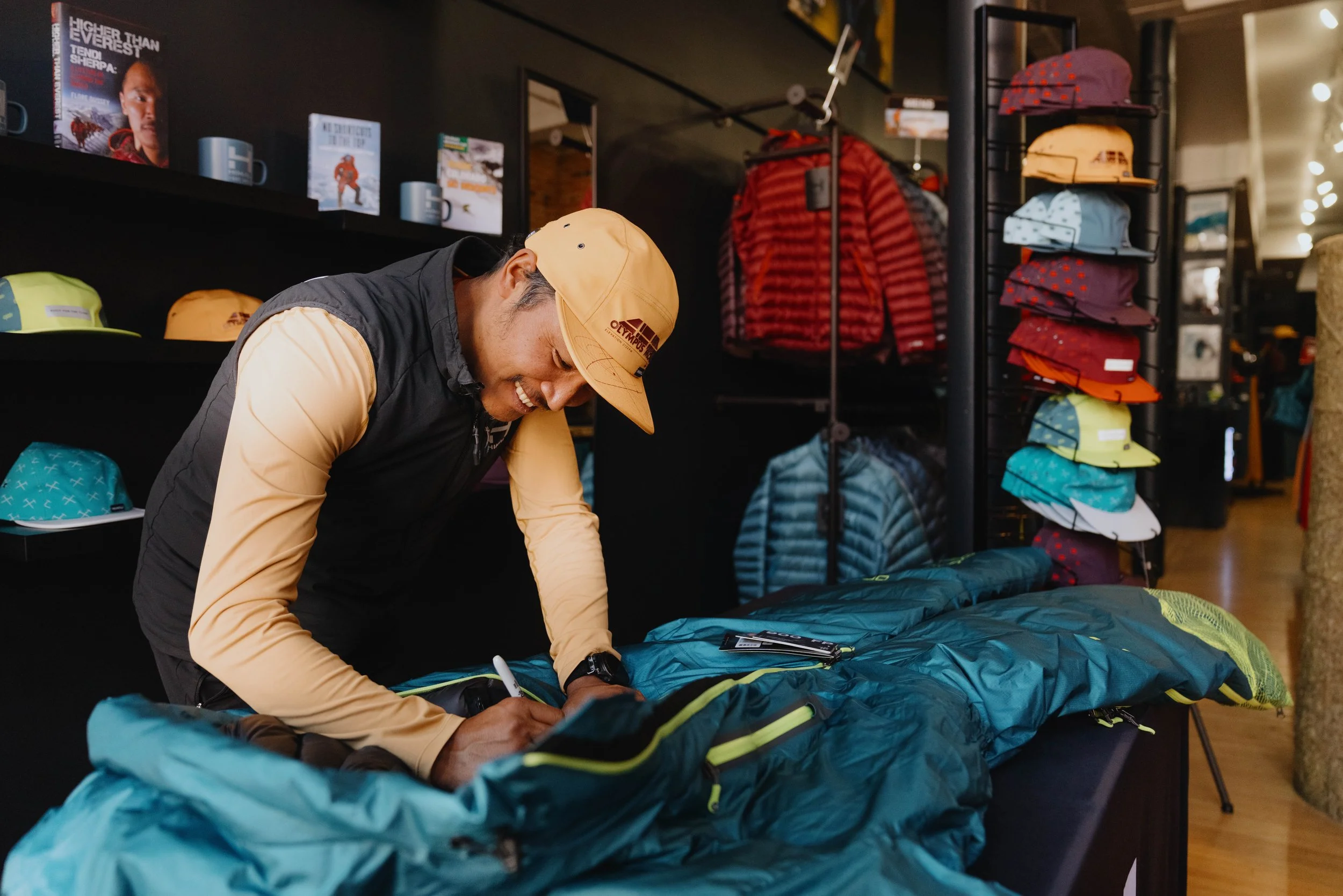 Tendi signs Auction Items 00007.jpg