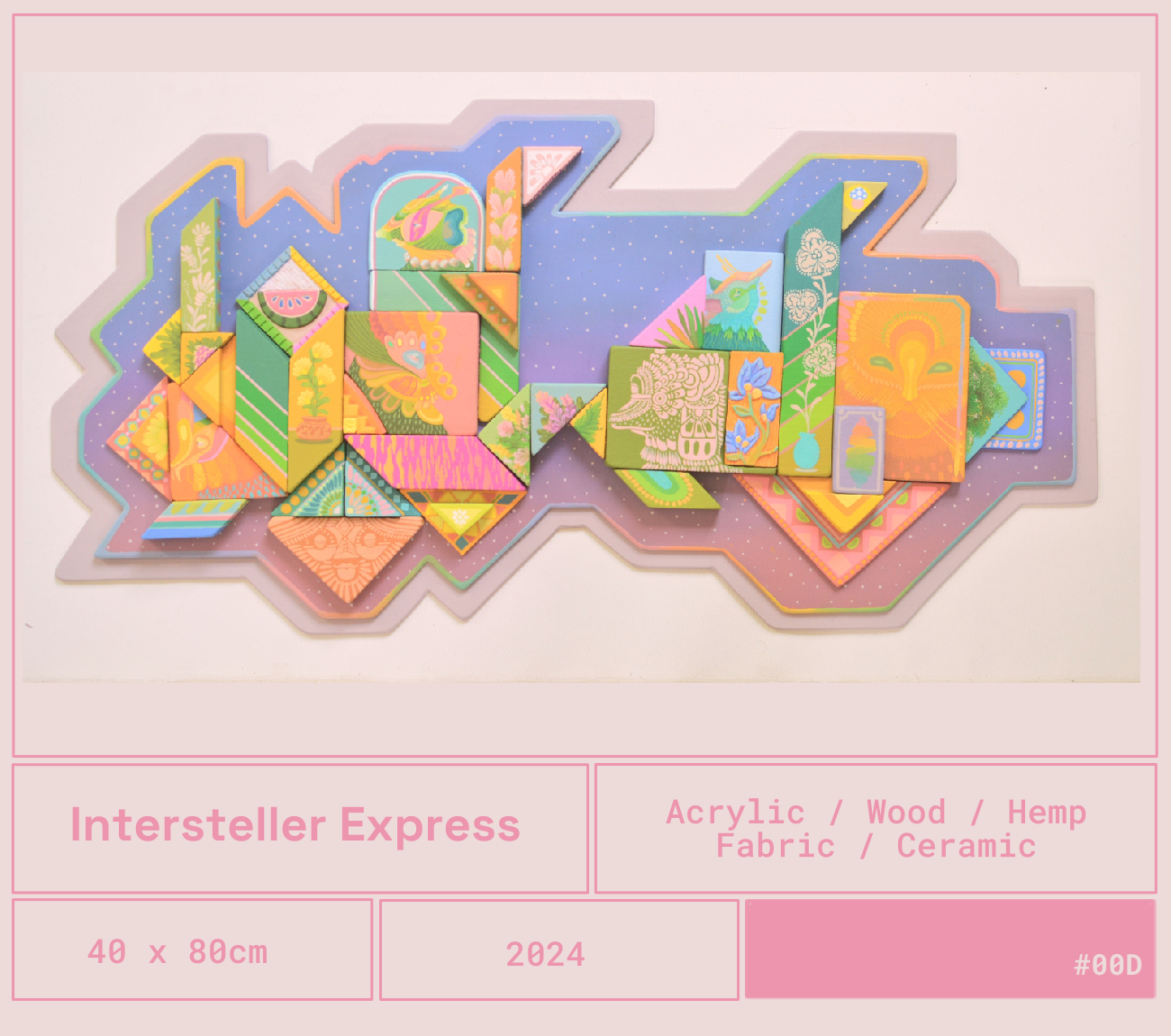 Una obra de arte llamada 'Interstaller Express', creada con acrílico, madera, cáñamo, tela y cerámica, mide 40 por 80 centímetros y fue hecha en 2024, con un diseño colorido y detallado.