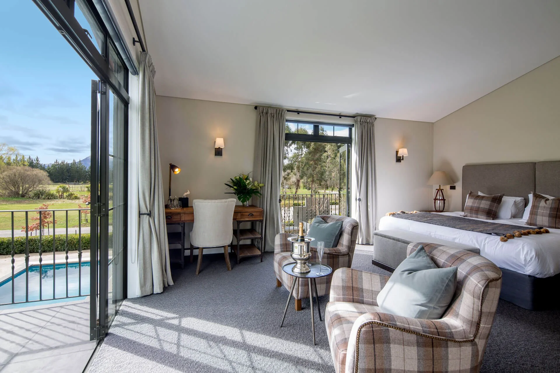 Cardrona room.jpeg