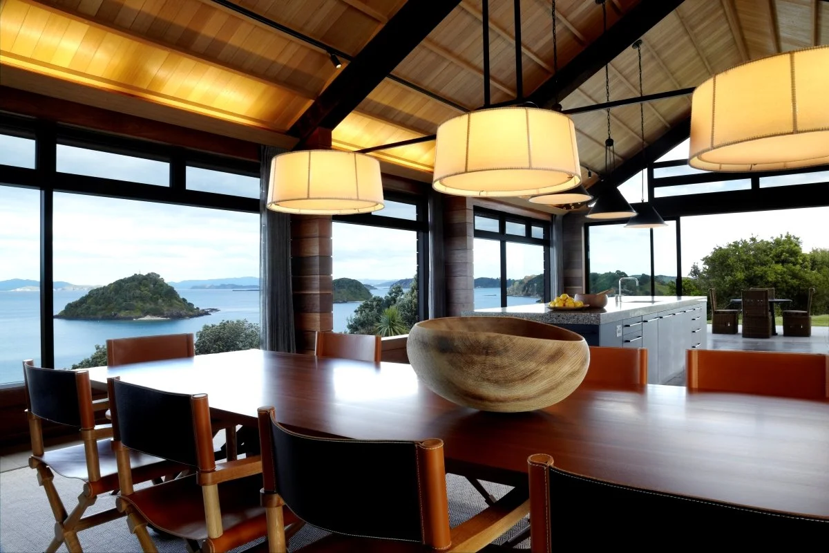 Gabriel dining table with view_S.jpg