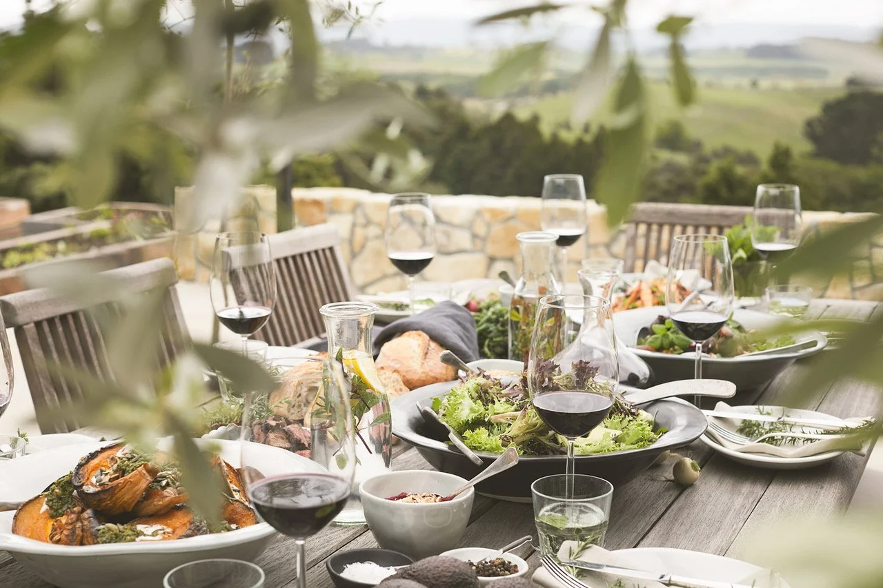 garden to table dining outdoors