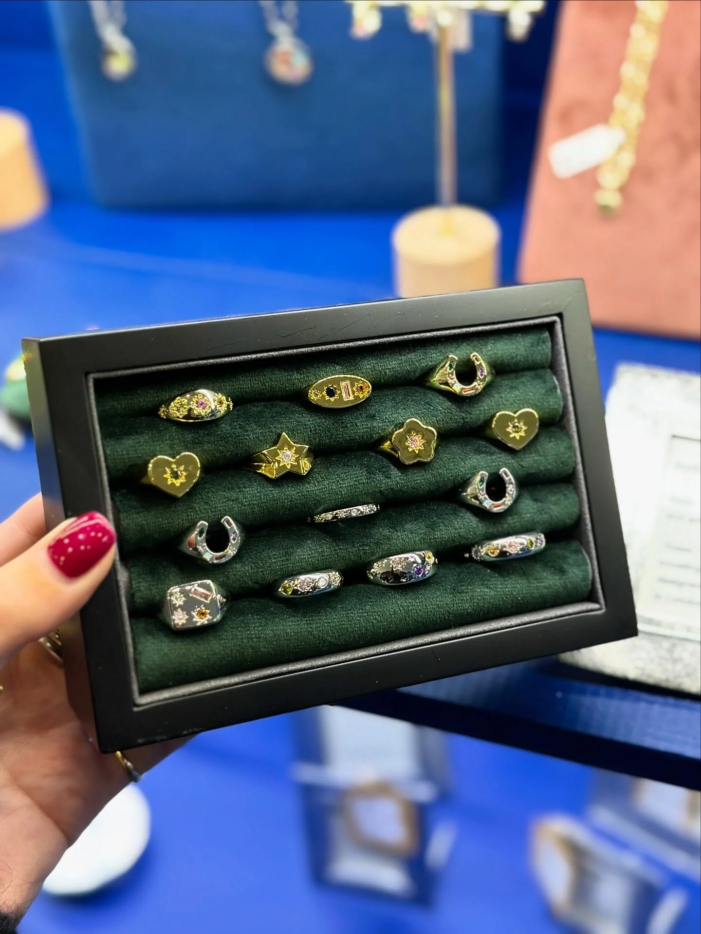 Junk Jewels rings restocked and looking shiny in there new display! Prices from &pound;26
&bull;exclusive to wink in guernsey
&bull;cool af
&bull;trendy !
&bull;base metal and plated