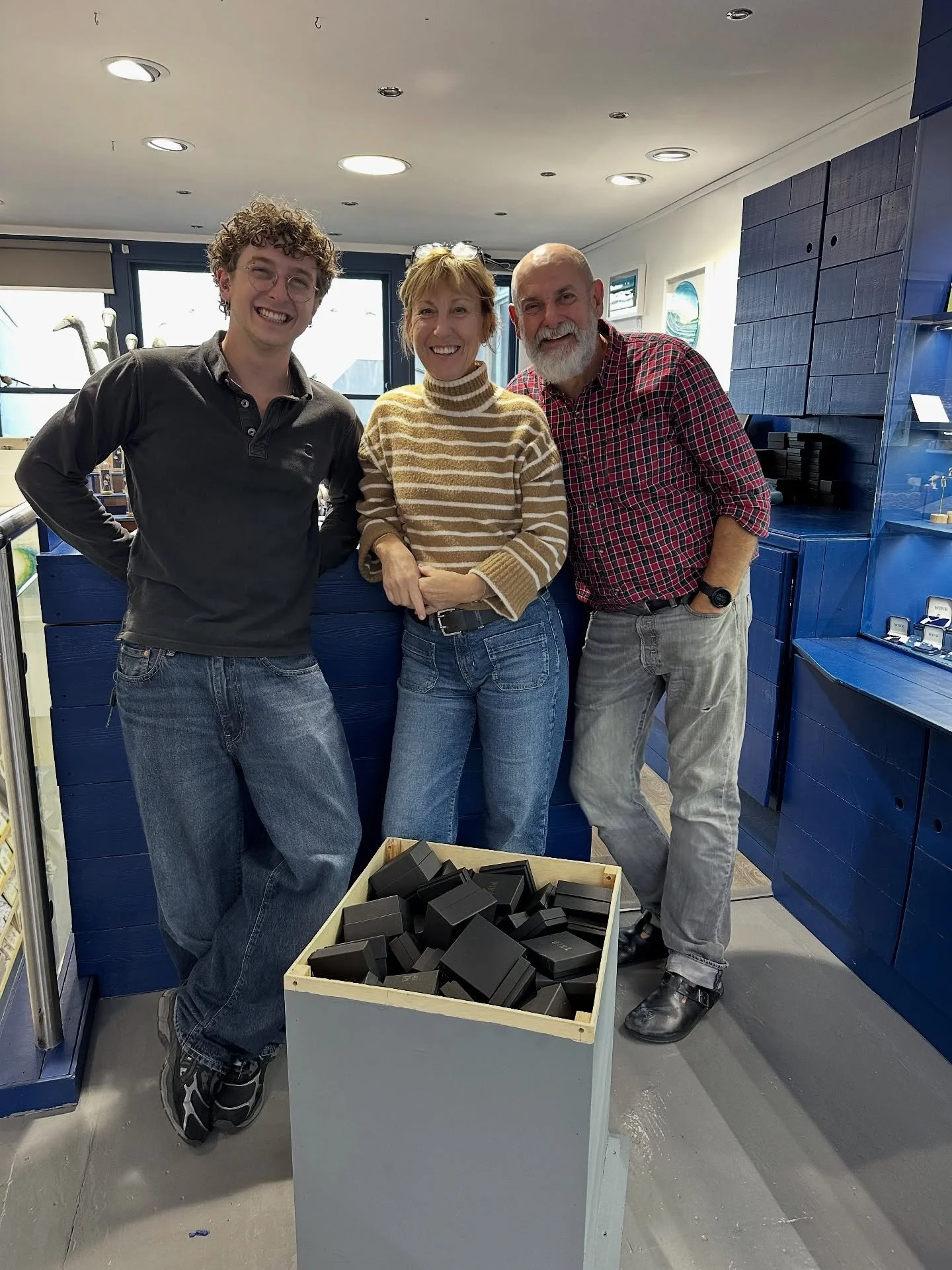 The Box Competition is over! 🎁
Thank you to everyone who entered (let us know below if you did!) and congratulations to the winners who have now all been contacted! 🫶🏼
We asked guitarist @tristnoh2.0 of local band @abandcalledrosemary to choose ou