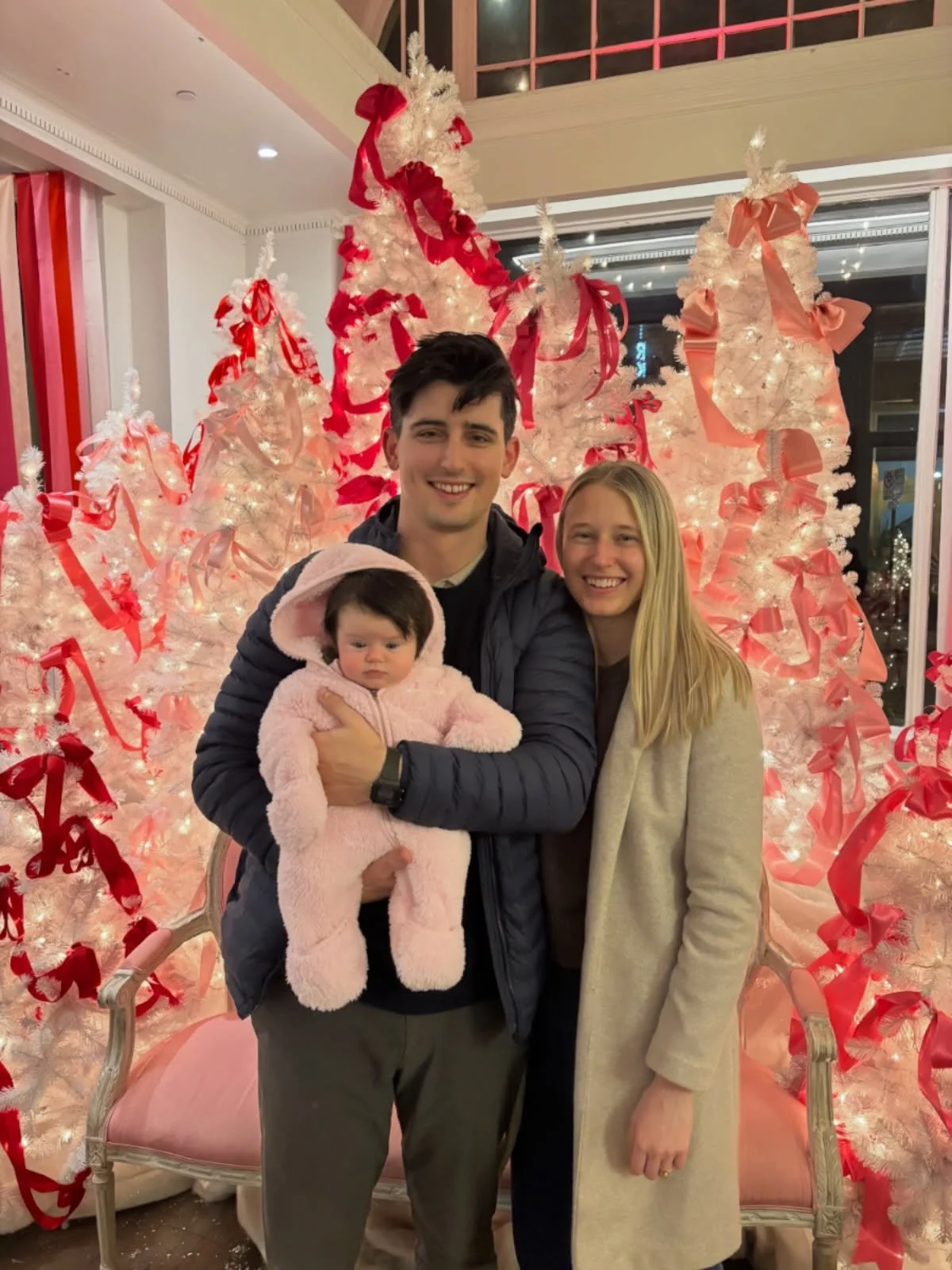 Happy Valentine&rsquo;s Day from baby Flo and the Johnsons 💘