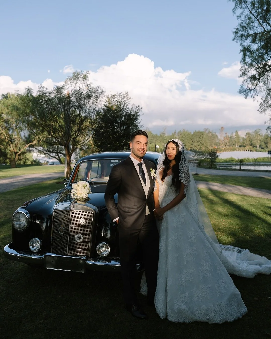 Just them, just love, just the sunset.🌅🤍 and film✨
.
.
.
@luisenfant 
@monicacisneroswp 
@lapalma.ec 
.
#destinationwedding #ecuadorwedding #weddingphotographer #justmarried #wedding #bodasguayaquil #bodasecuador #weddingphotography #bridetobe2026 