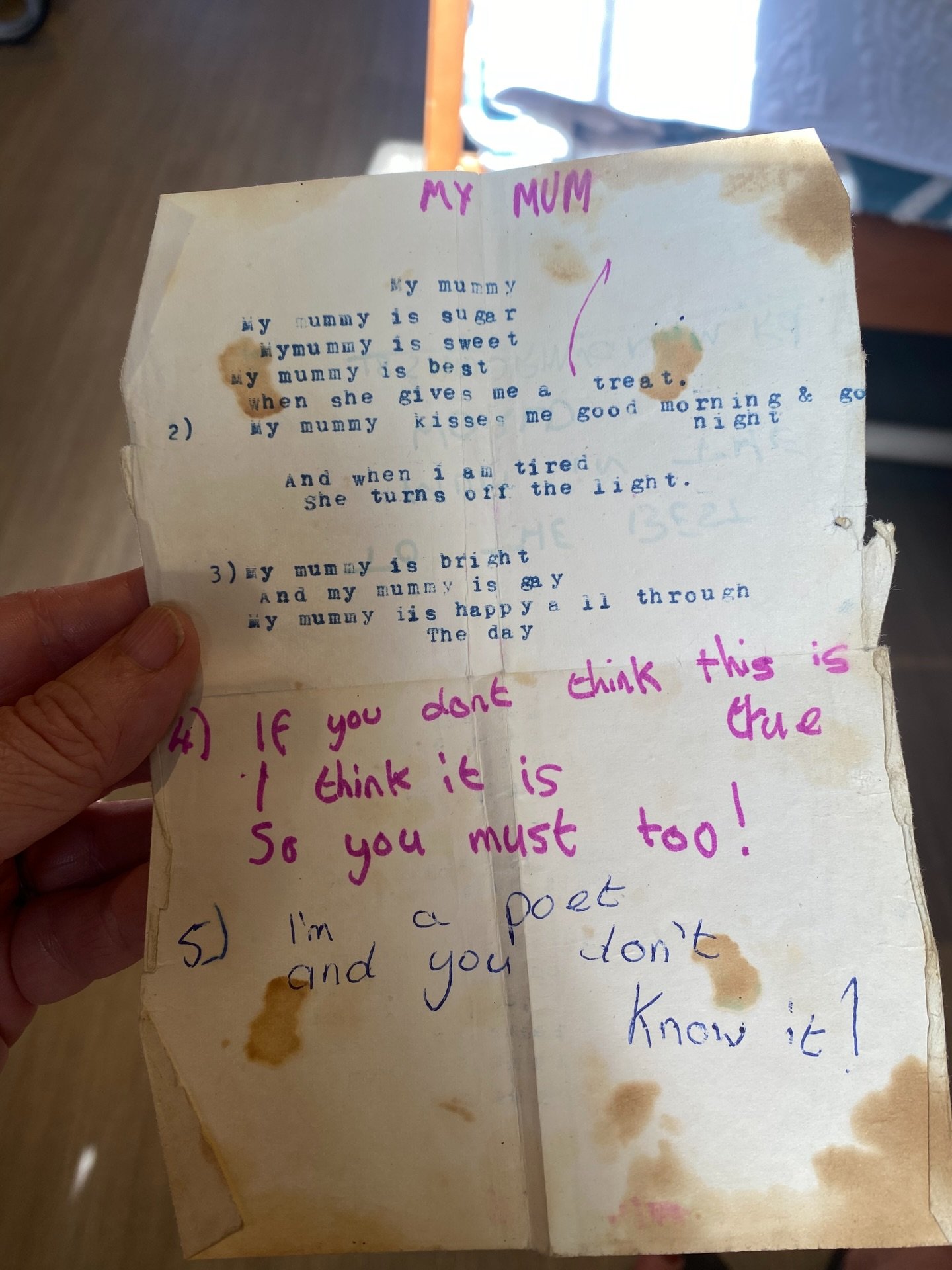 If you ever needed proof that I&rsquo;ve always loved telling stories with my hands&hellip; this is it 🫢

I wrote this poem for my mum when I was about 7 maybe 8 years old 🤎

Poetry didn&rsquo;t stick &mdash; but drawing did 🫶🏼

#houseillustrator