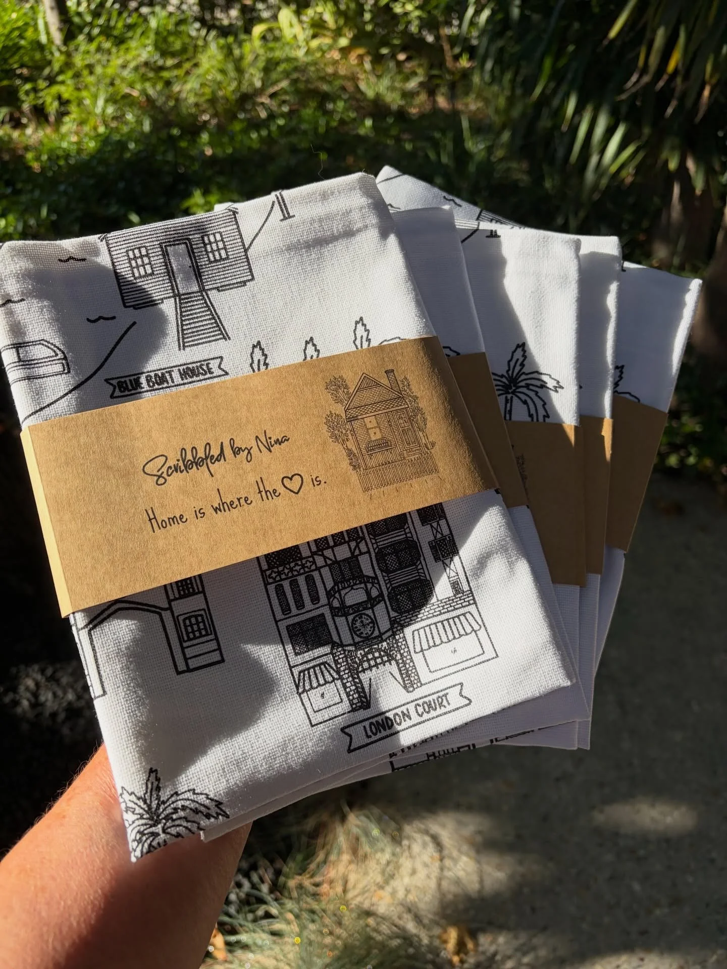 I&rsquo;m down to my last few tea towels 😳

And I guess the BIG Q is&hellip;. Shall I order more or scribble a new one 🧐

#perthteatowels #perthillustrator #perthgifts