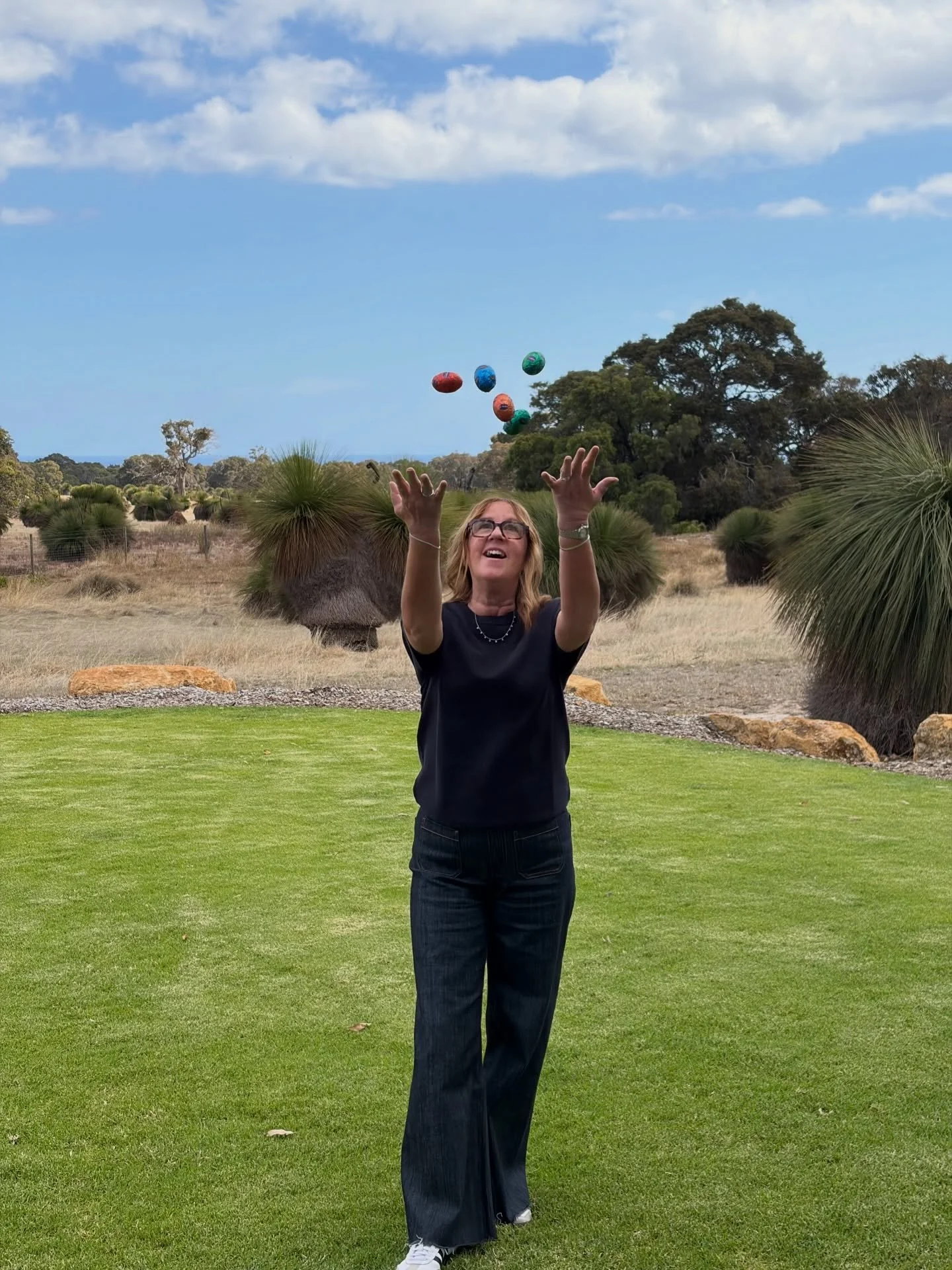 Happy Easter everyone 🐣

I hope you all get some quality downtime as well as your fill of 🍫

Can confirm there was only one egg casualty in the production of this image - and that was swiftly eaten 😂

#houseillustrator #drawmyhouse #drawinghouses 