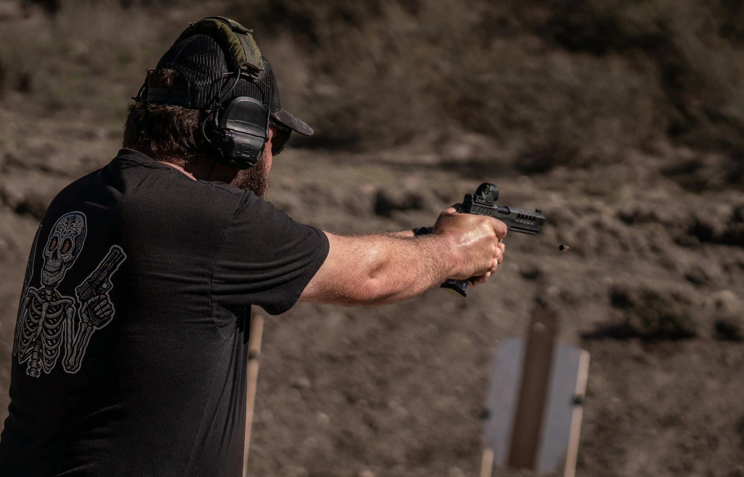 Father's Day Performance 2Gun, June 21 LOS OLIVOS