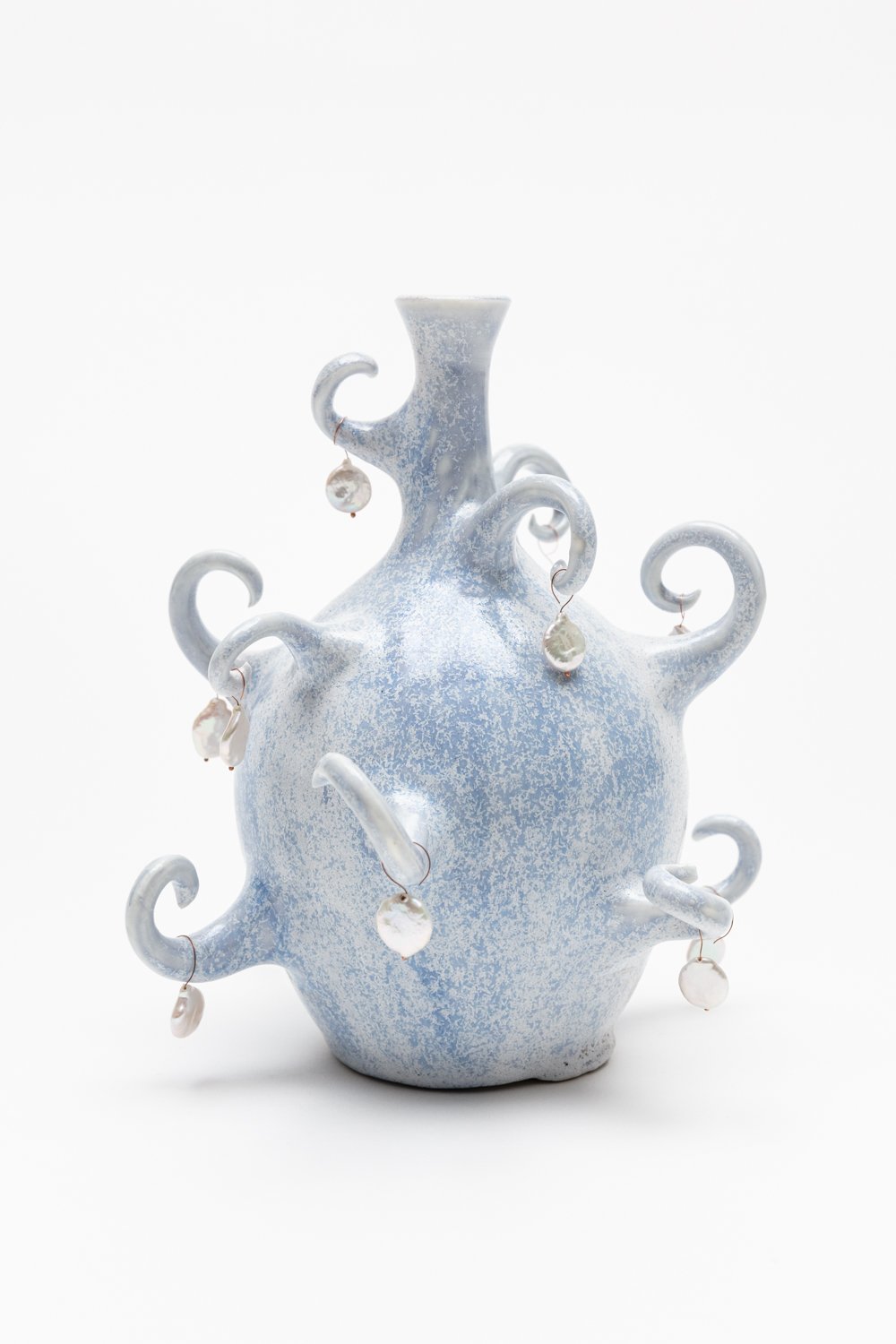 ©JanelleLow_2023_RMITCeramics_Studio_Lauren_Web-3.jpg