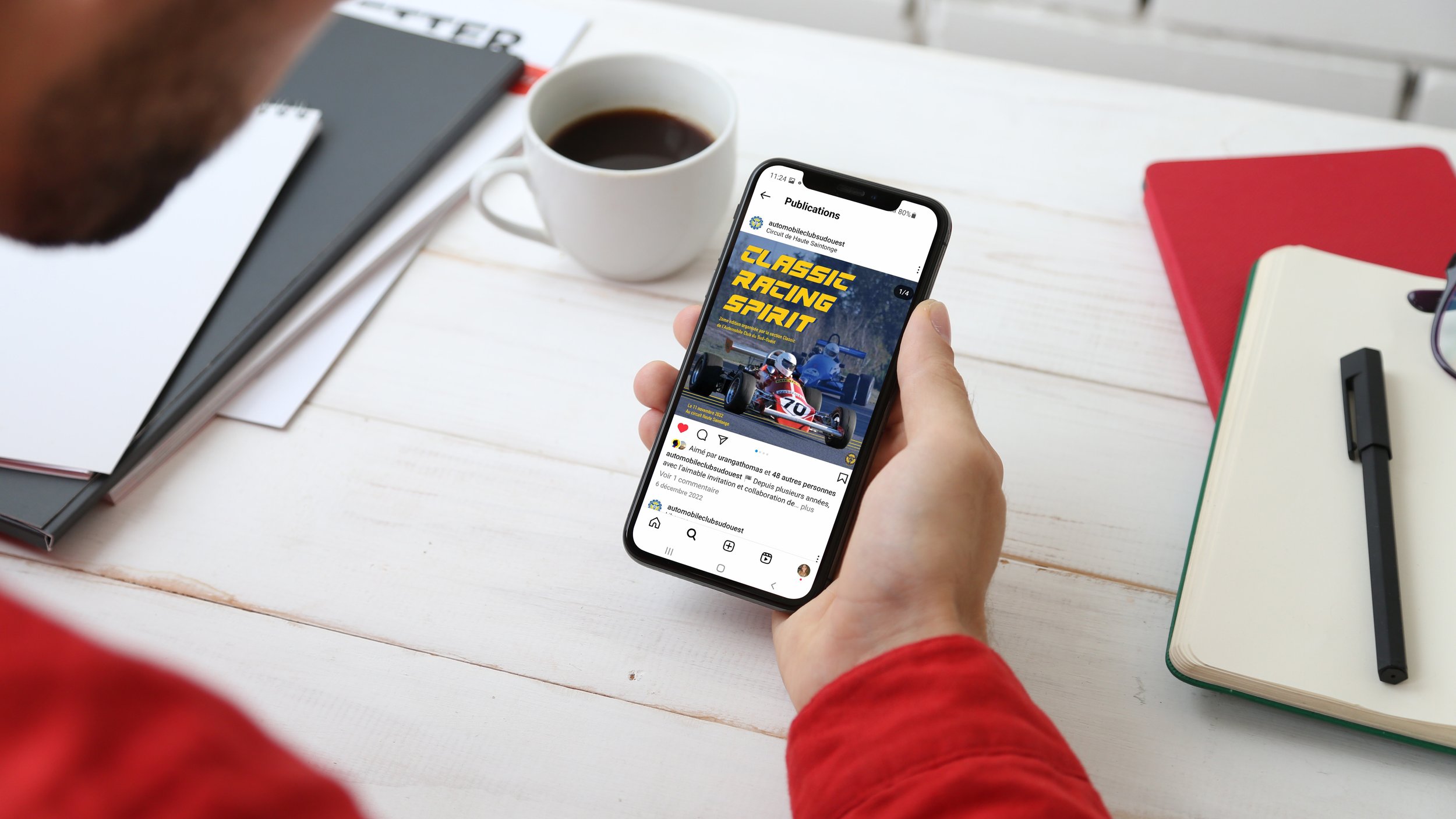 64c8d1257981dce6d96de00b_Holding iPhone X Mockup PSD.jpg