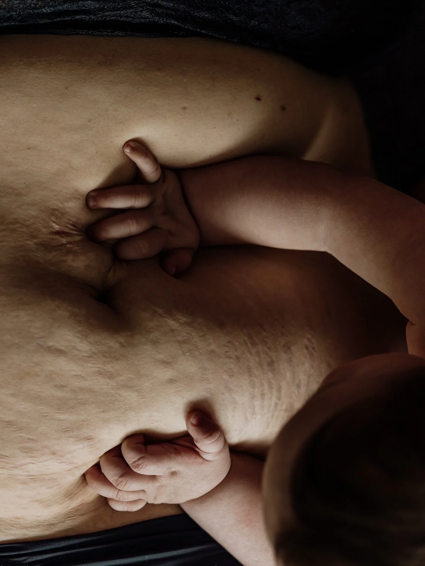 &bdquo;I ho bem bauch foto gat weina muasa 🥹, well afach des bild soviel usset.. das des mit dem i no ne ganz klar kum so sch&ouml; und soviel ausdruck ho kann 🥺 danke dir ❤️ es hilft ez scha a dr heilung ❤️&zwj;🩹 zum ersta mol das i min buch alls