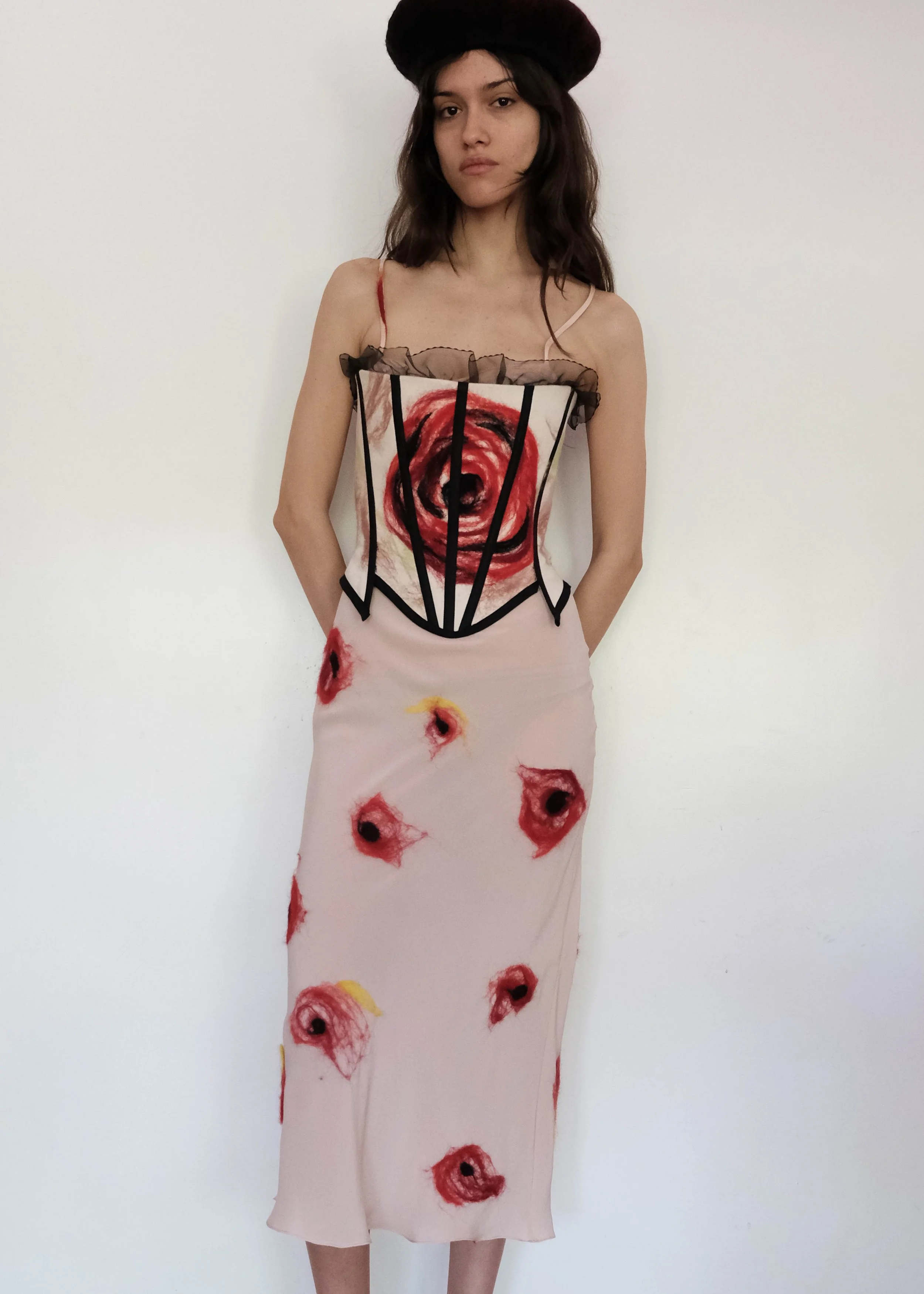 Bustier Rose Full Body.jpg