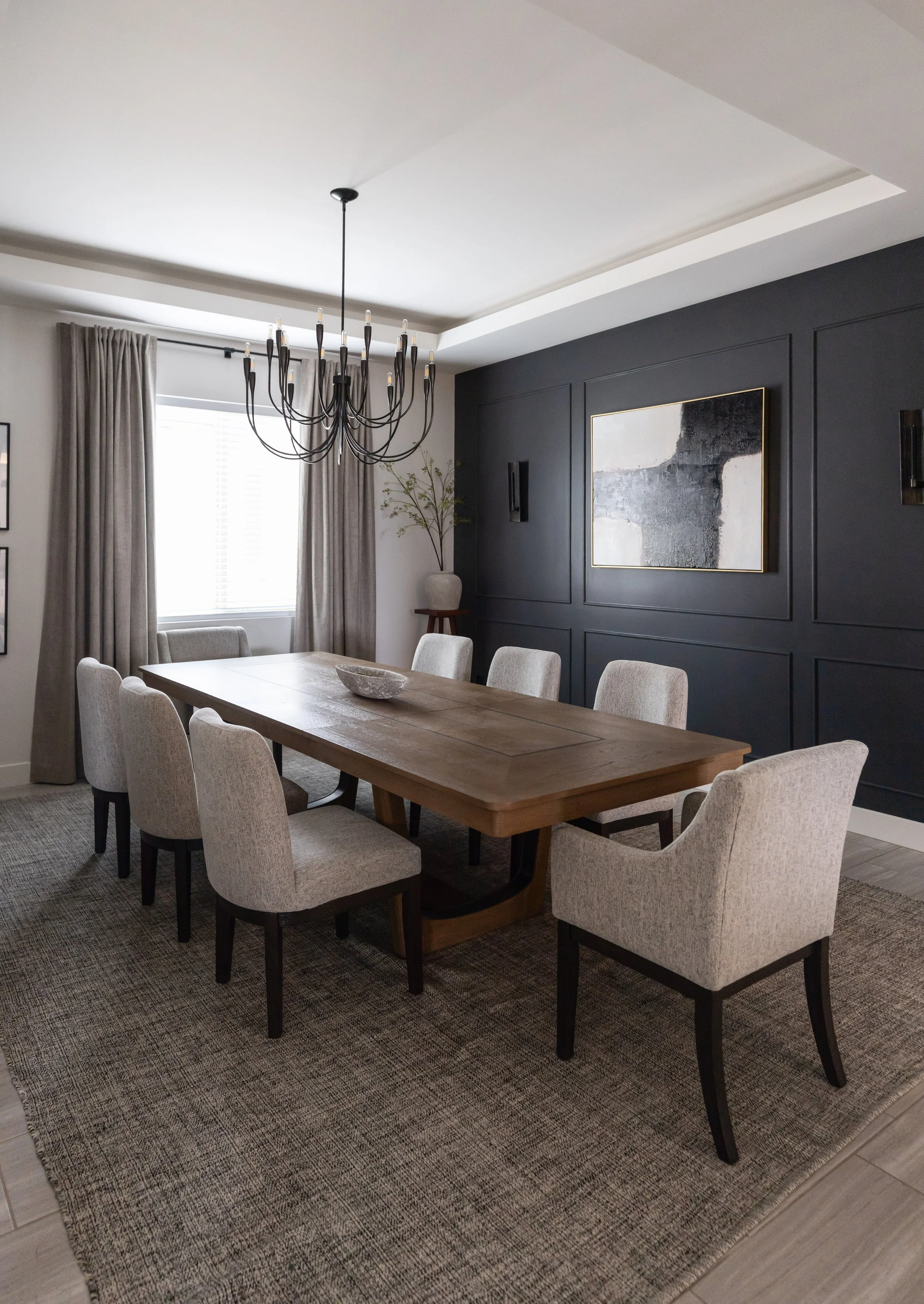 Bold & Chic Dining Room