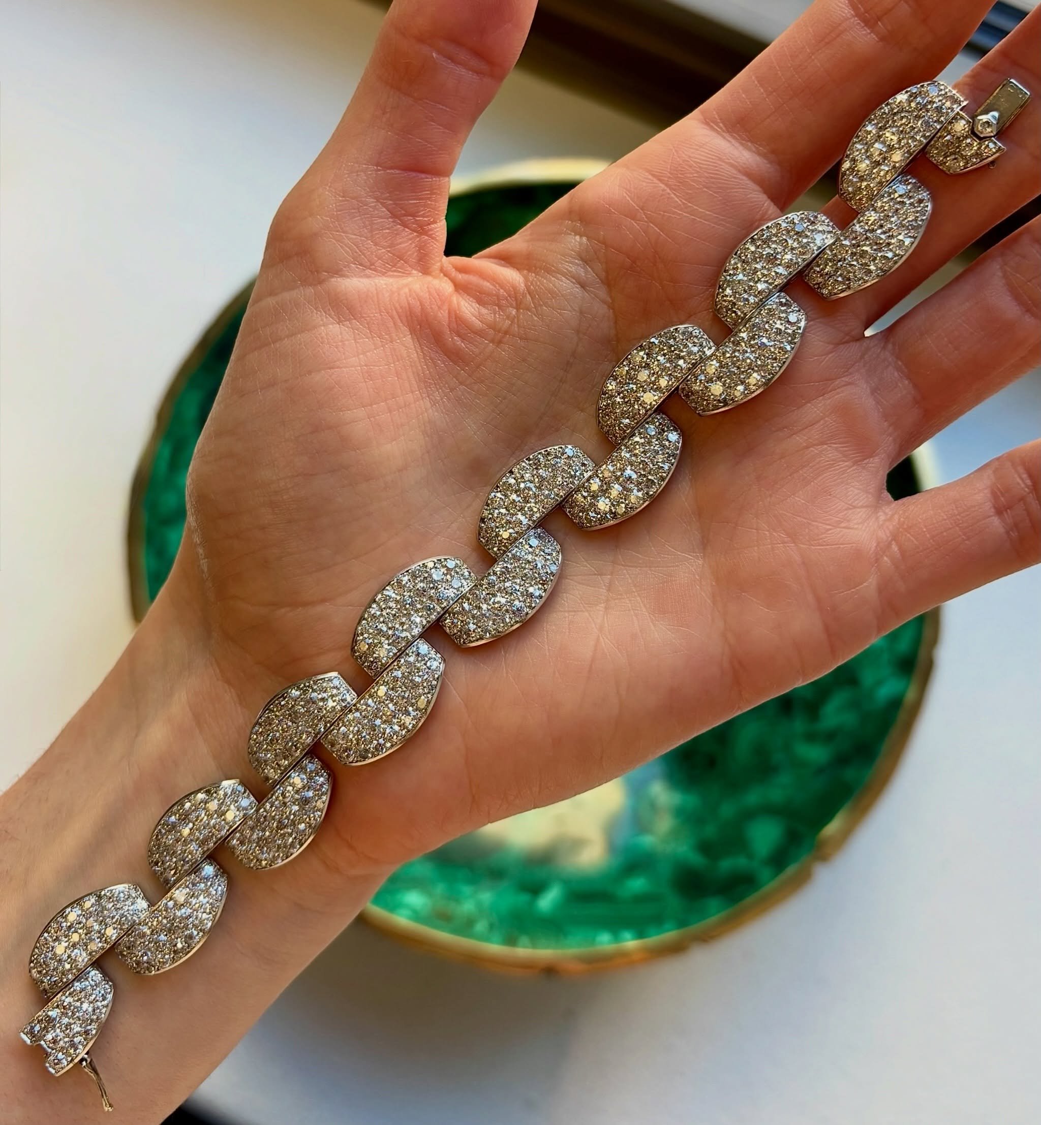Estate Art Deco Platinum and Diamond Bracelet 

#jewelryobsessed #diamondbracelet #artdecojewelry #estatejewelry #oneofakindjewelry