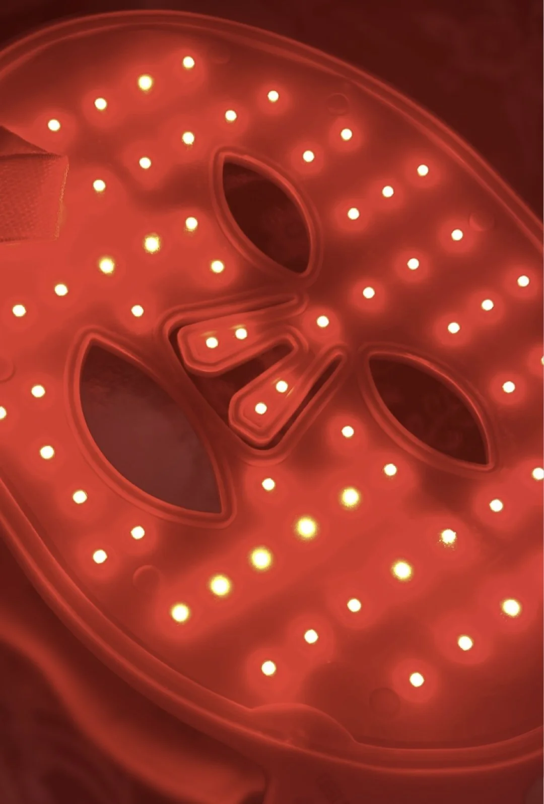 RED LIGHT THERAPY LED MASKS: BENEFITS, RESULTS AND BUYING TIPS 