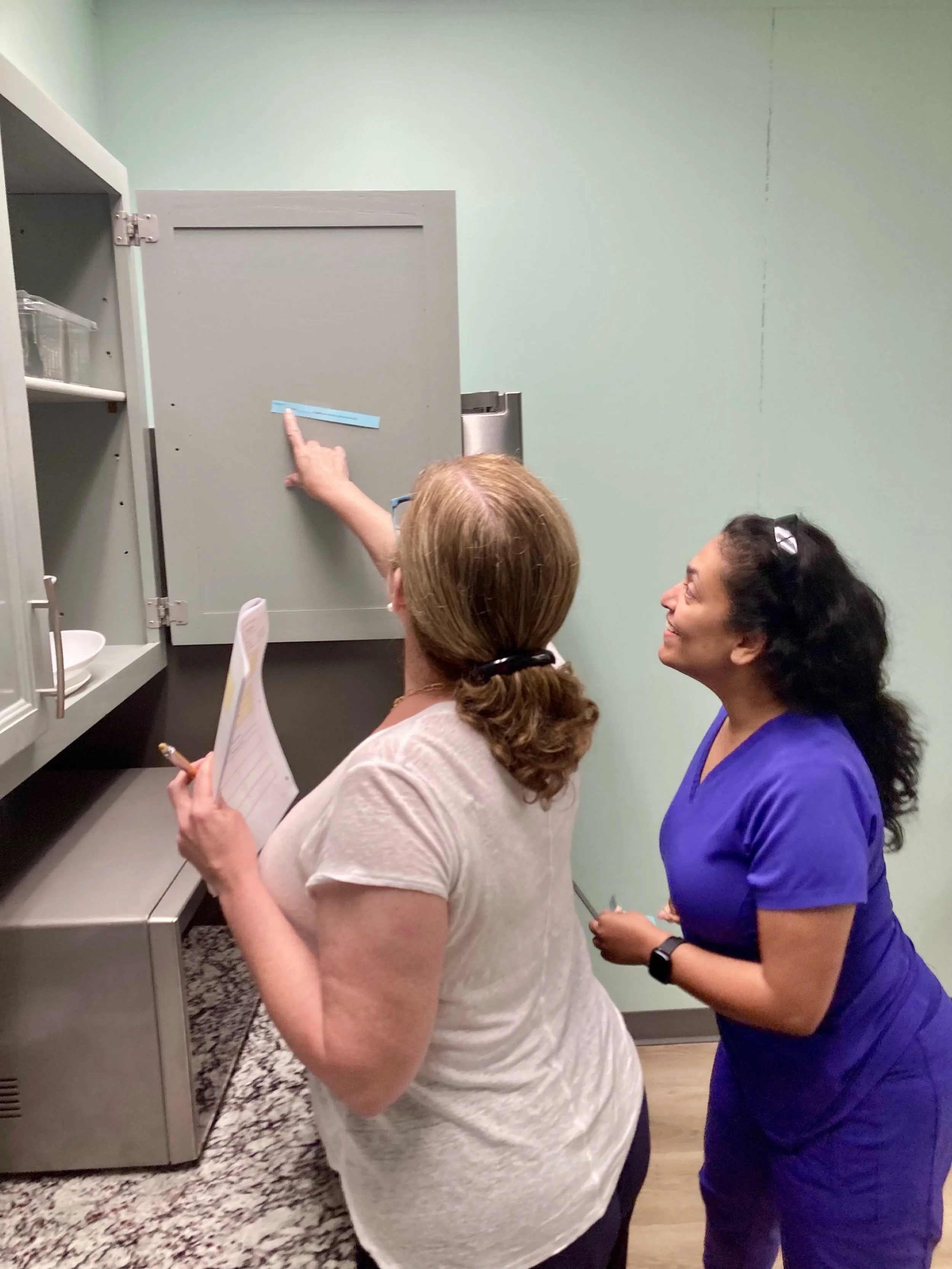 We love a good, old fashioned, scavenger hunt around el centro. Shouldn&rsquo;t all adults get to play more? Shoutout Team Enchilada and Team Taco from Spanish Level 1!