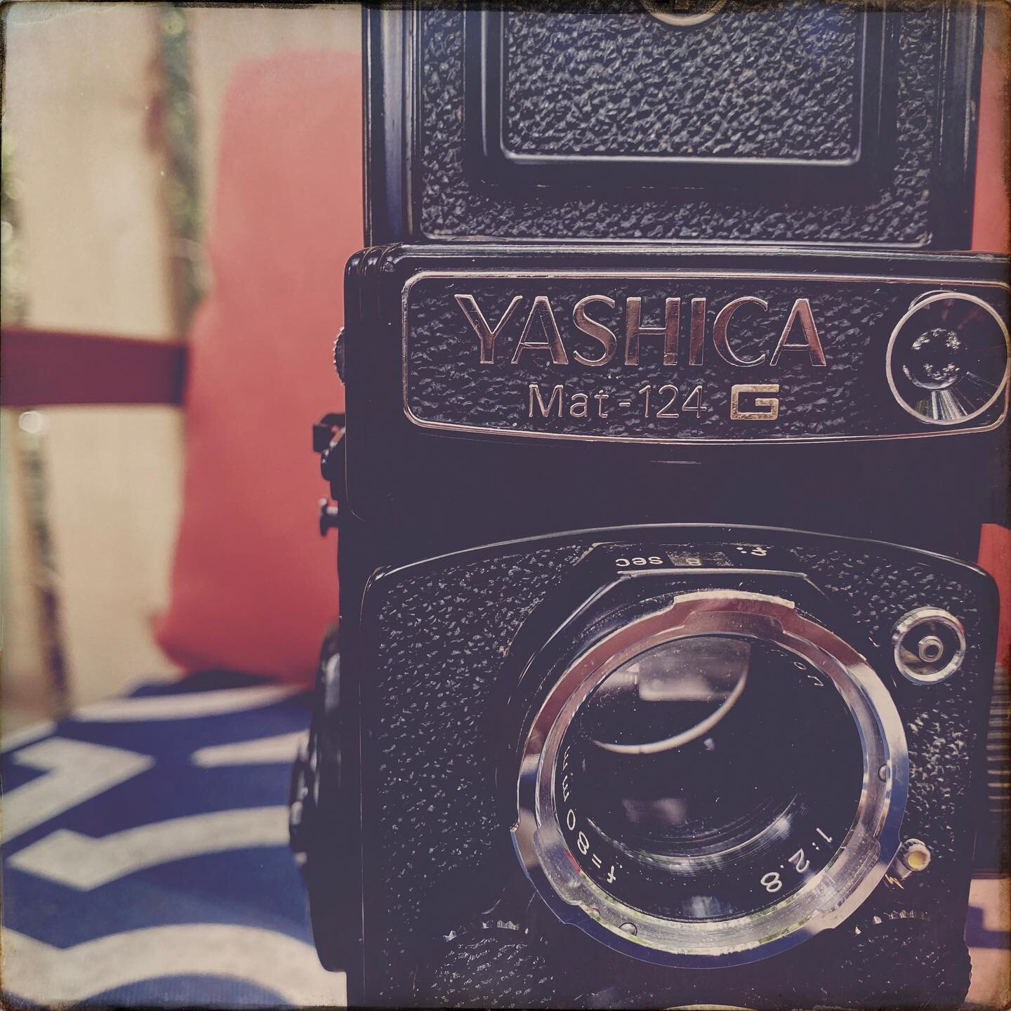 Old faithful. #yashica #twinreflex #filmphotography #mobilephotography #hipstamatic