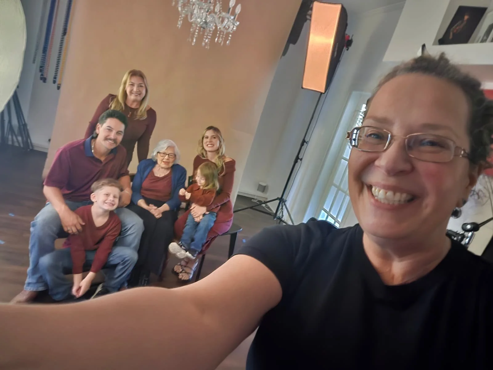 Happy Birthday Kris! Loved that you brought your family to the studio as a birthday gift to yourself - what a cherished memory this family portrait will be 💗📸🖼️