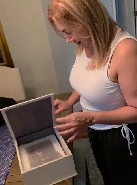 Beautiful family. Beautiful images. ❤️
It truly never gets old seeing the joy on my clients&rsquo; faces when their portraits are printed and ready to be displayed in their home.
Kris was no exception.
So grateful for another happy client and another