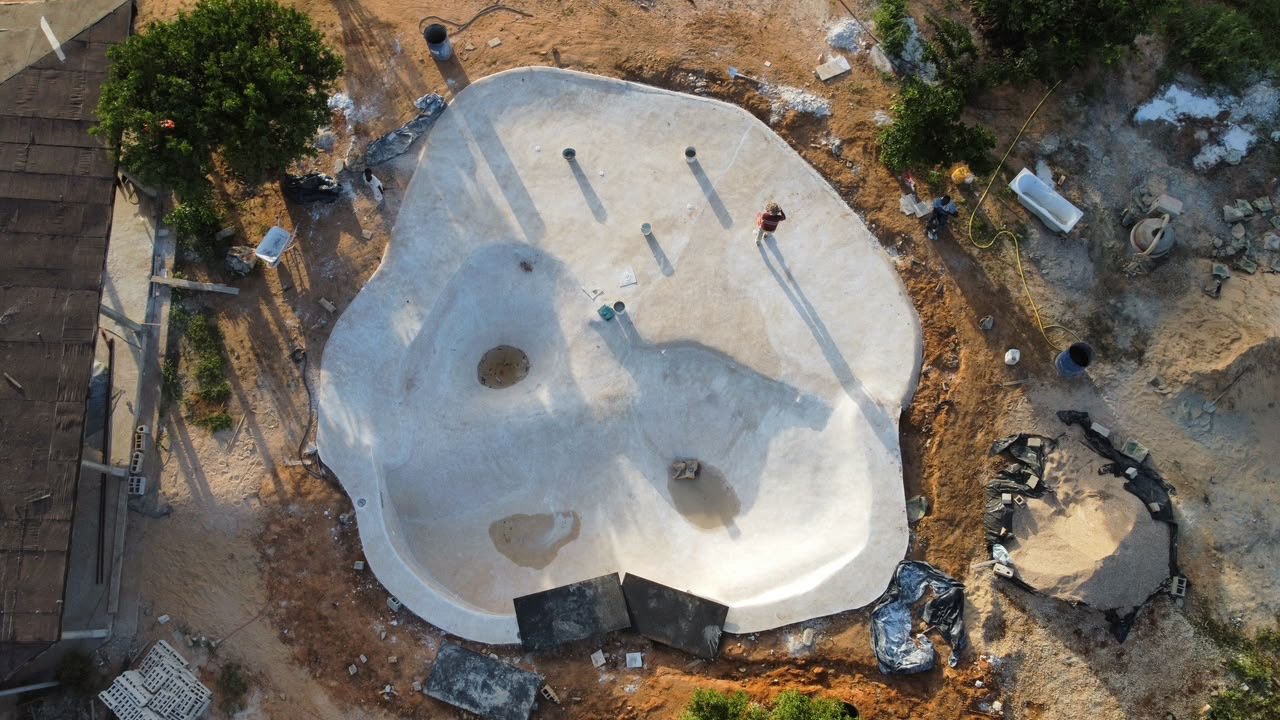 PISCINE.JPG
