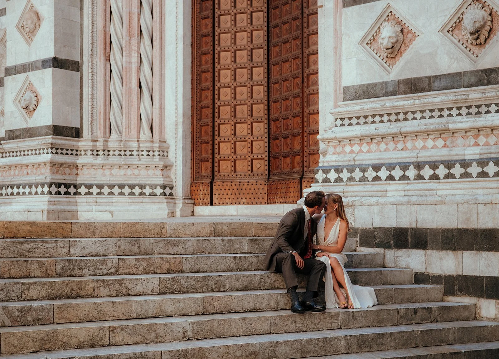 Elle and Zan, Siena-70_websize.jpg