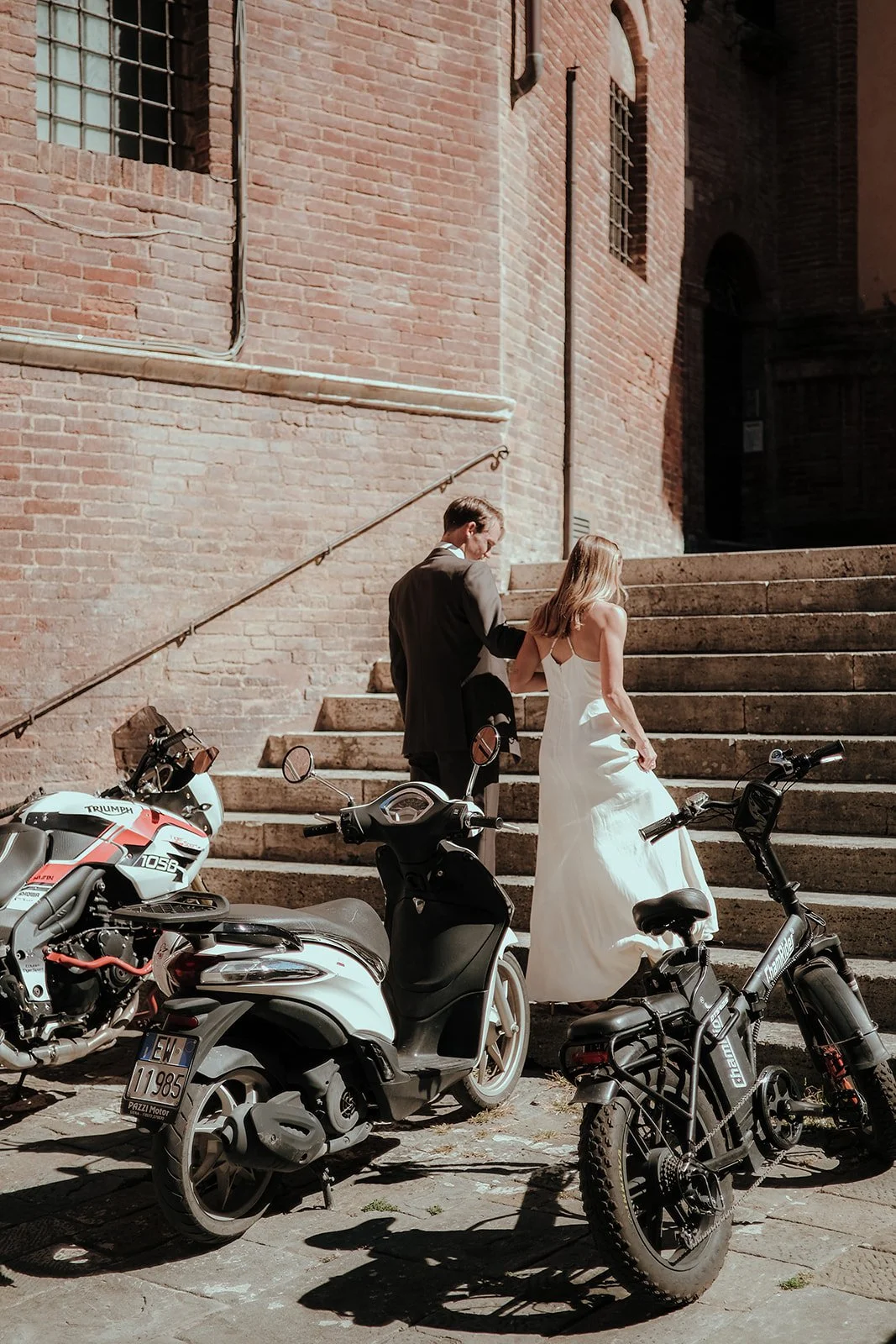Elle and Zan, Siena-103_websize.jpg