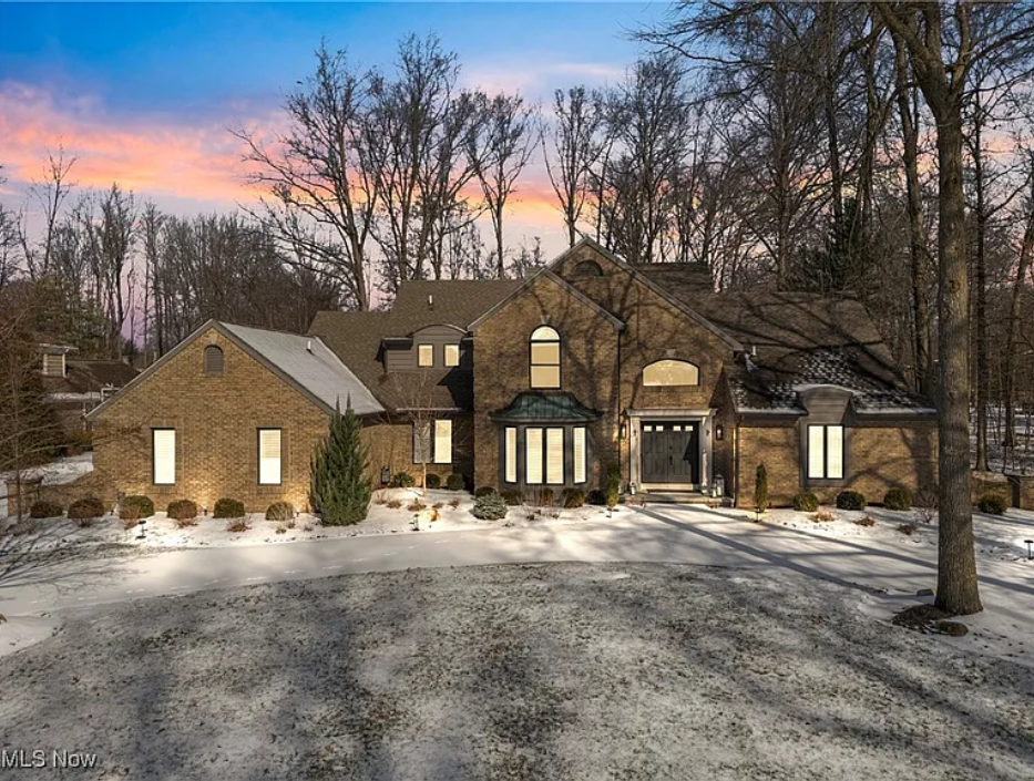 32378 Regency Ct Avon Lake, OH 44012