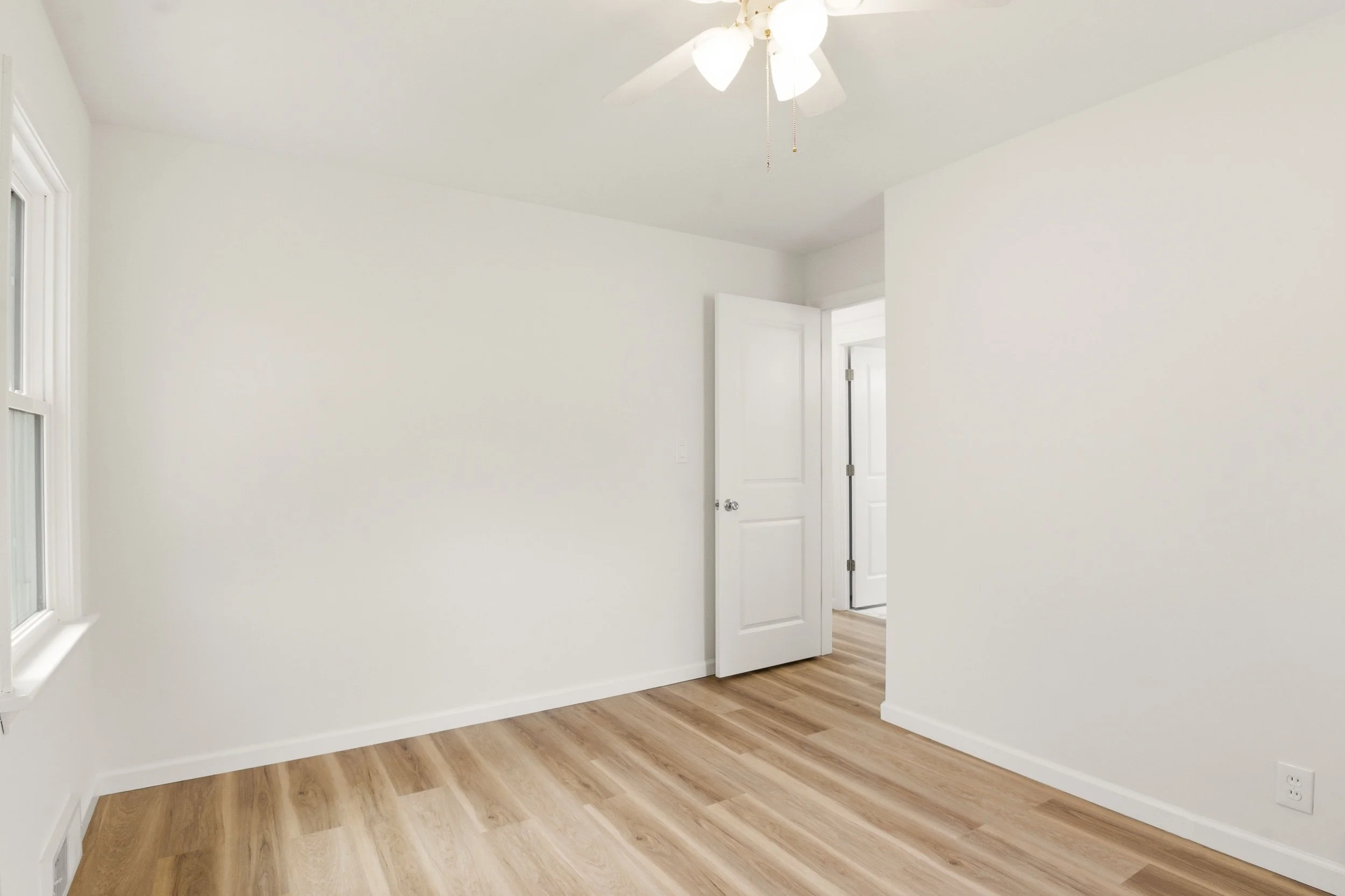 5572 Porter Rd, North Olmsted (16).jpg