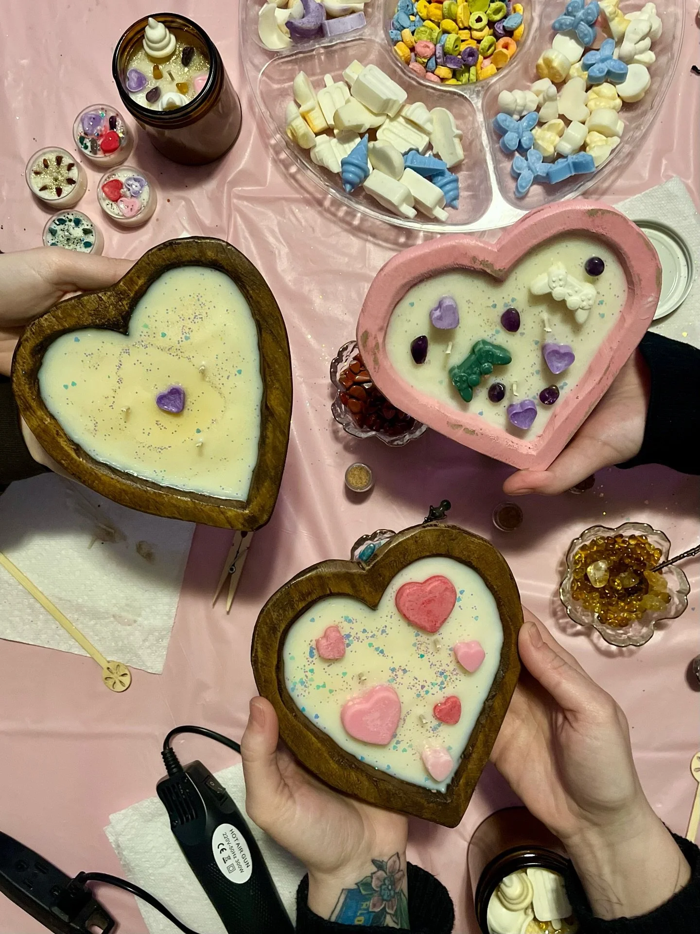 Don&rsquo;t let a Galentines Candle Making Workshop ✨with ShePaintsCo✨ pass you by! We had so much fun last night at a private party, I had to share a few pics.

I was able to see the heart bowls come to life through you. It was a really cool experie
