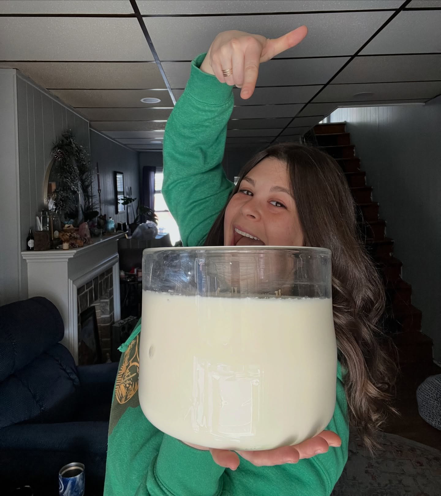 A moment for this big mama (candle) 😍

My goal taking glassblowing was to create my own glass vessels for candles. Boy was it more intense than I realized. The goal for the end of the first course I took was to make a huge candle vessel. I went from