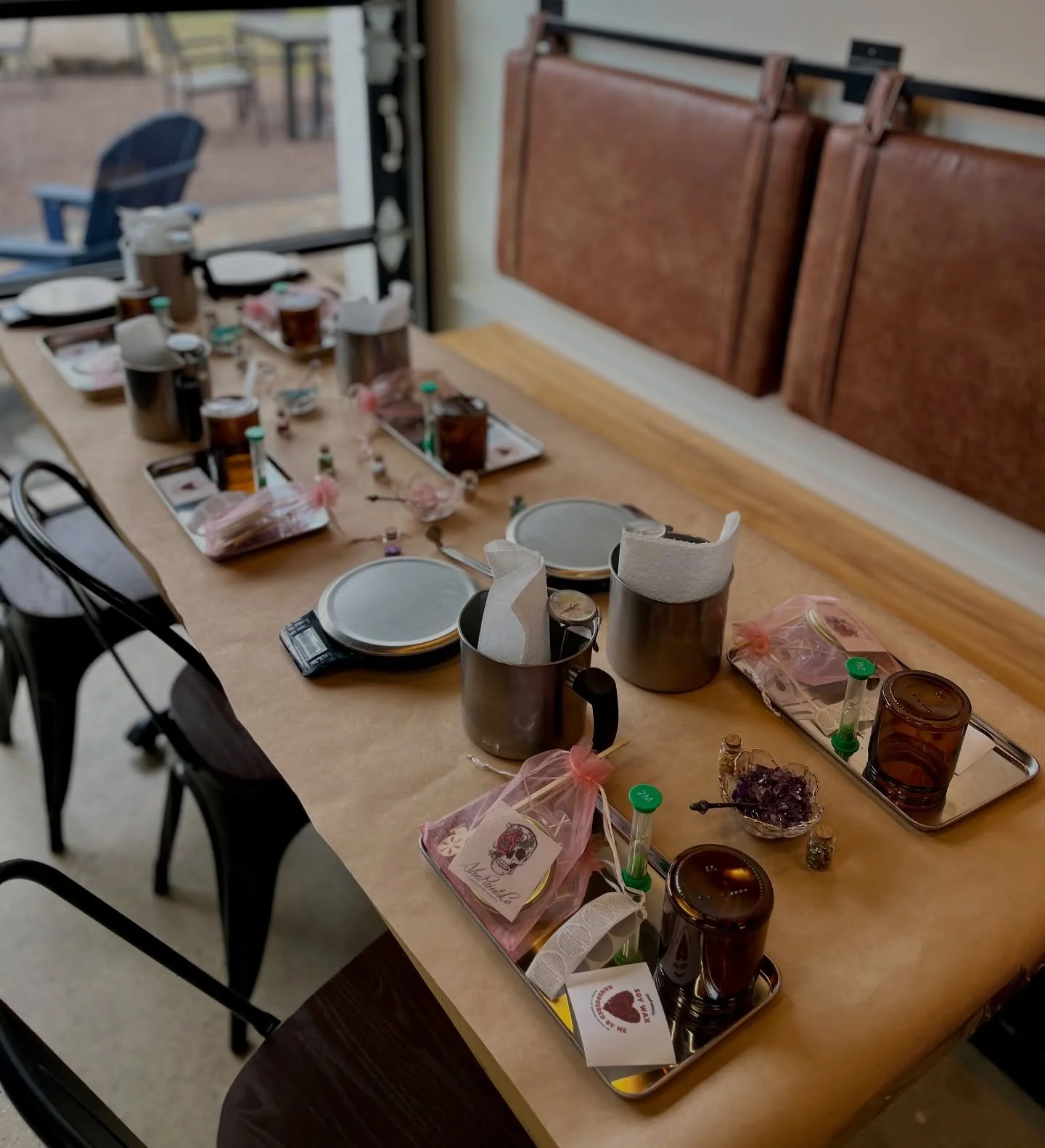 Mother&rsquo;s Date Soy Candle Workshops are happening this week at @readingcoffeecompany 

➡️Thursday 6 PM Douglassville location
➡️Friday 6 PM Birdsboro location 
☕️ Drink of choice included with seat purchase

@tayzedpermanentjewelry will be at bo