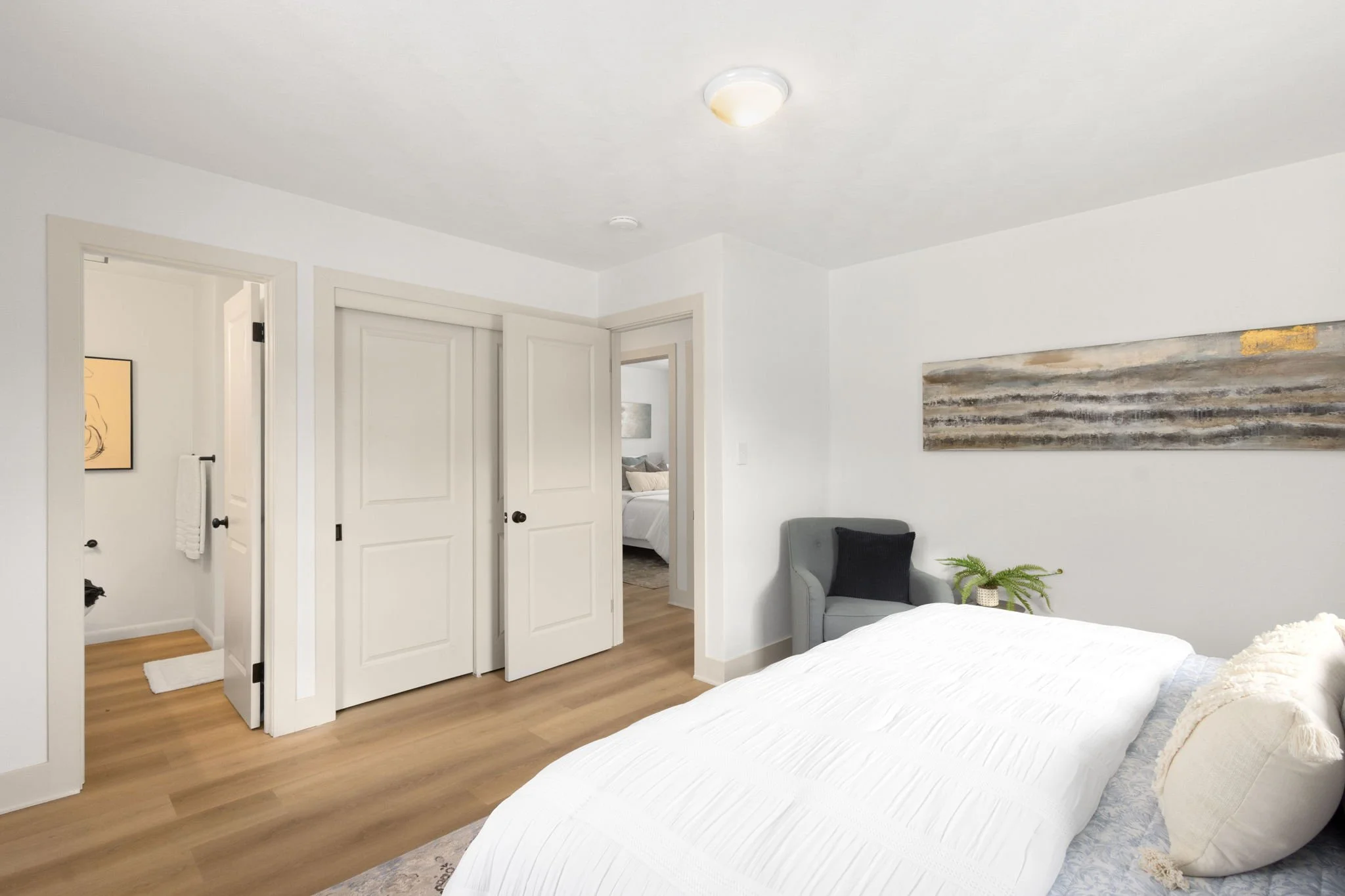 1031 N Ironwood_15.jpg