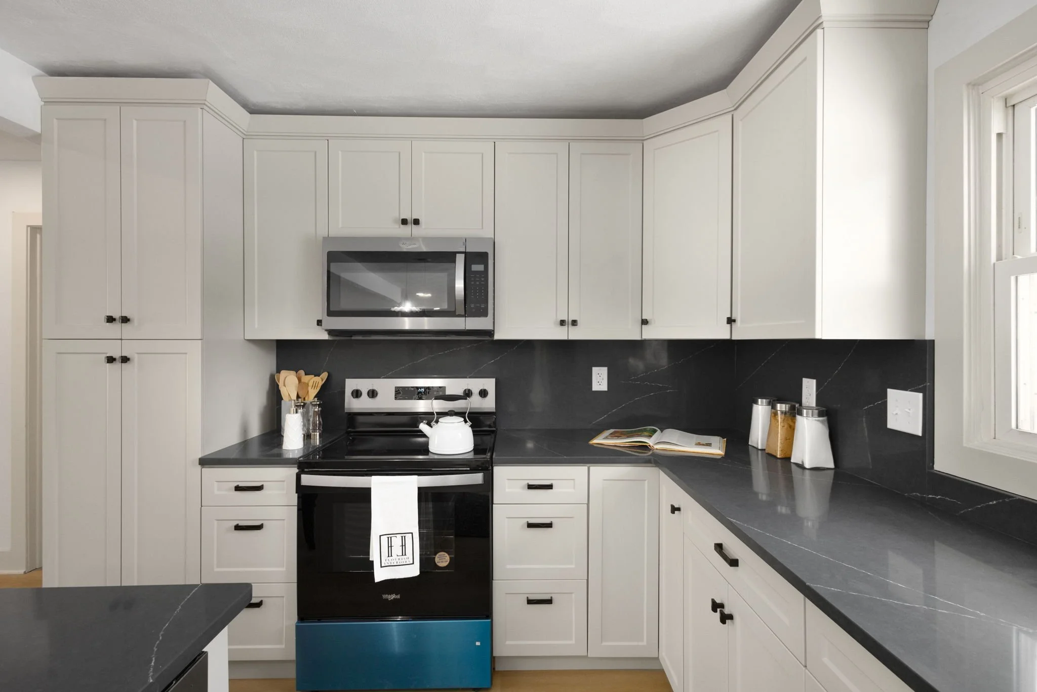 1031 N Ironwood_13.jpg