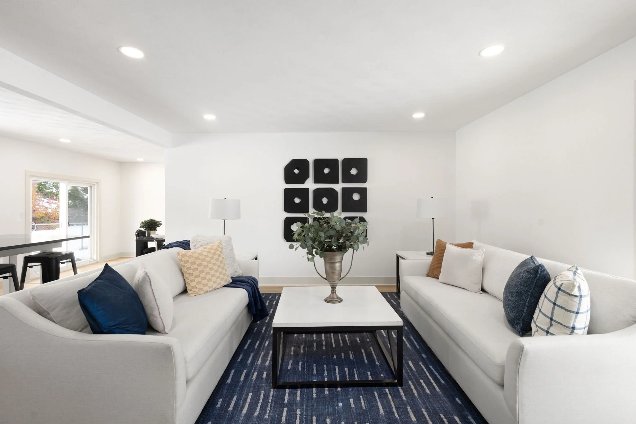 1031 N Ironwood_1.jpg