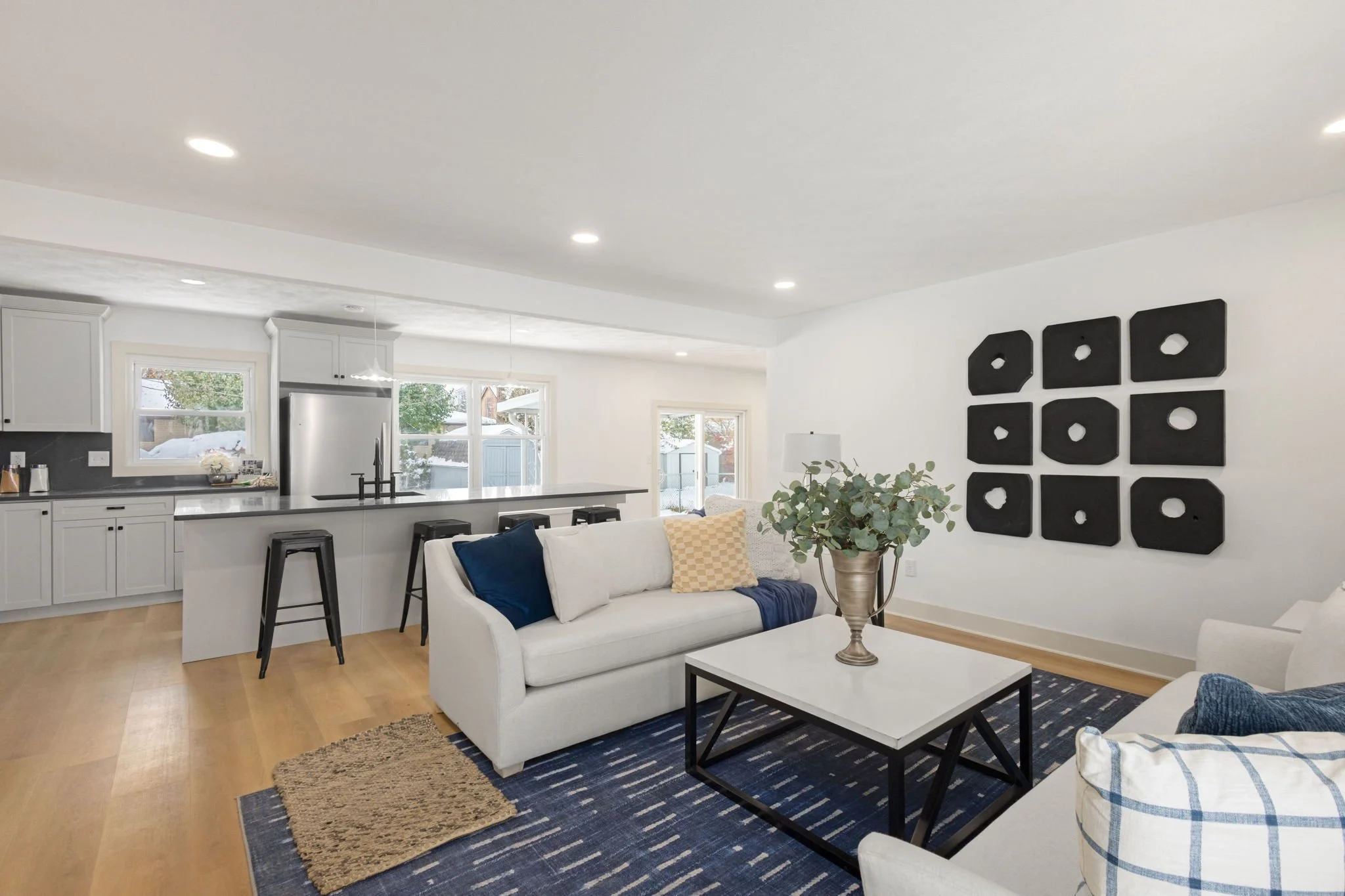 1031 N Ironwood_4.jpg