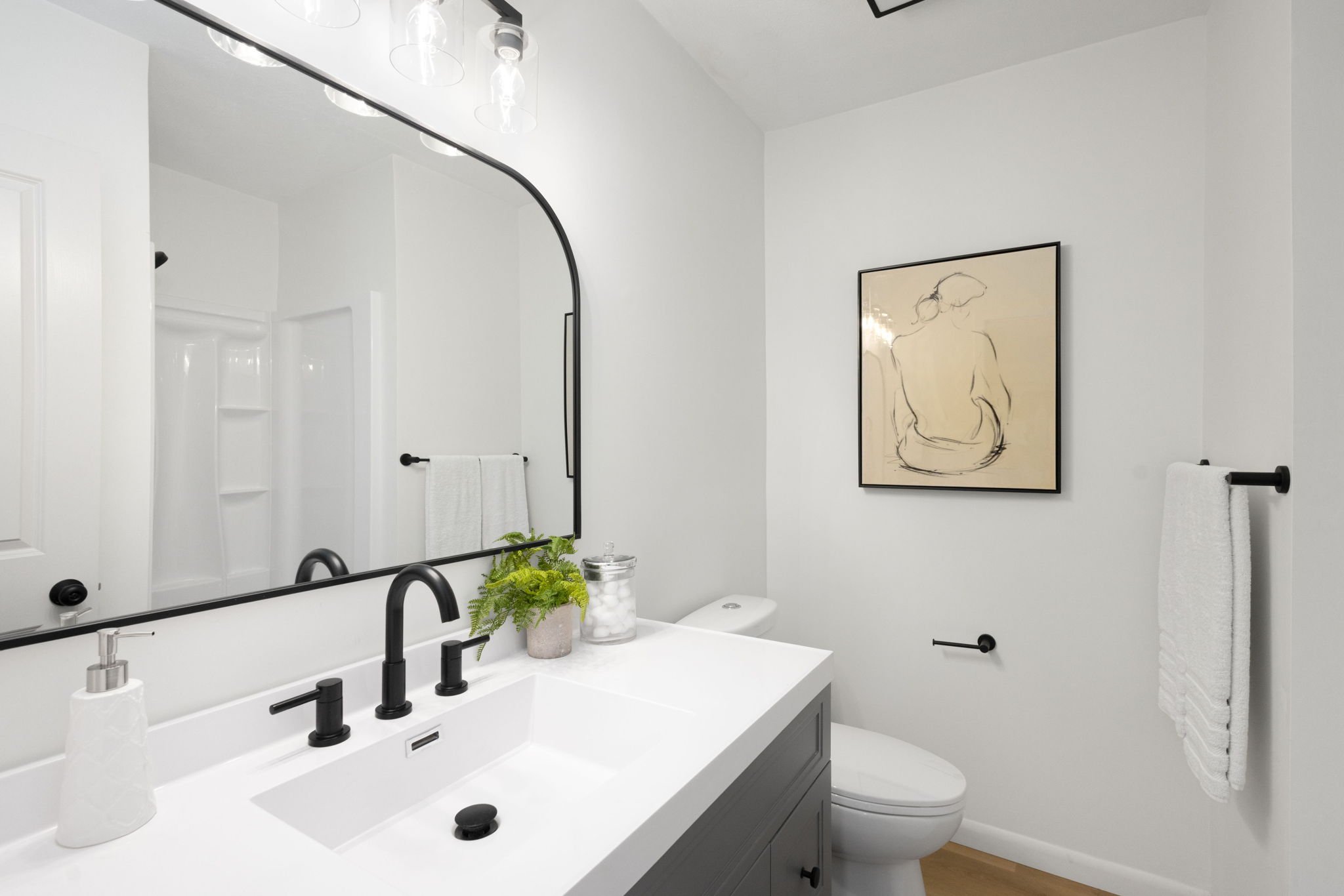 1031 N Ironwood_21.jpg