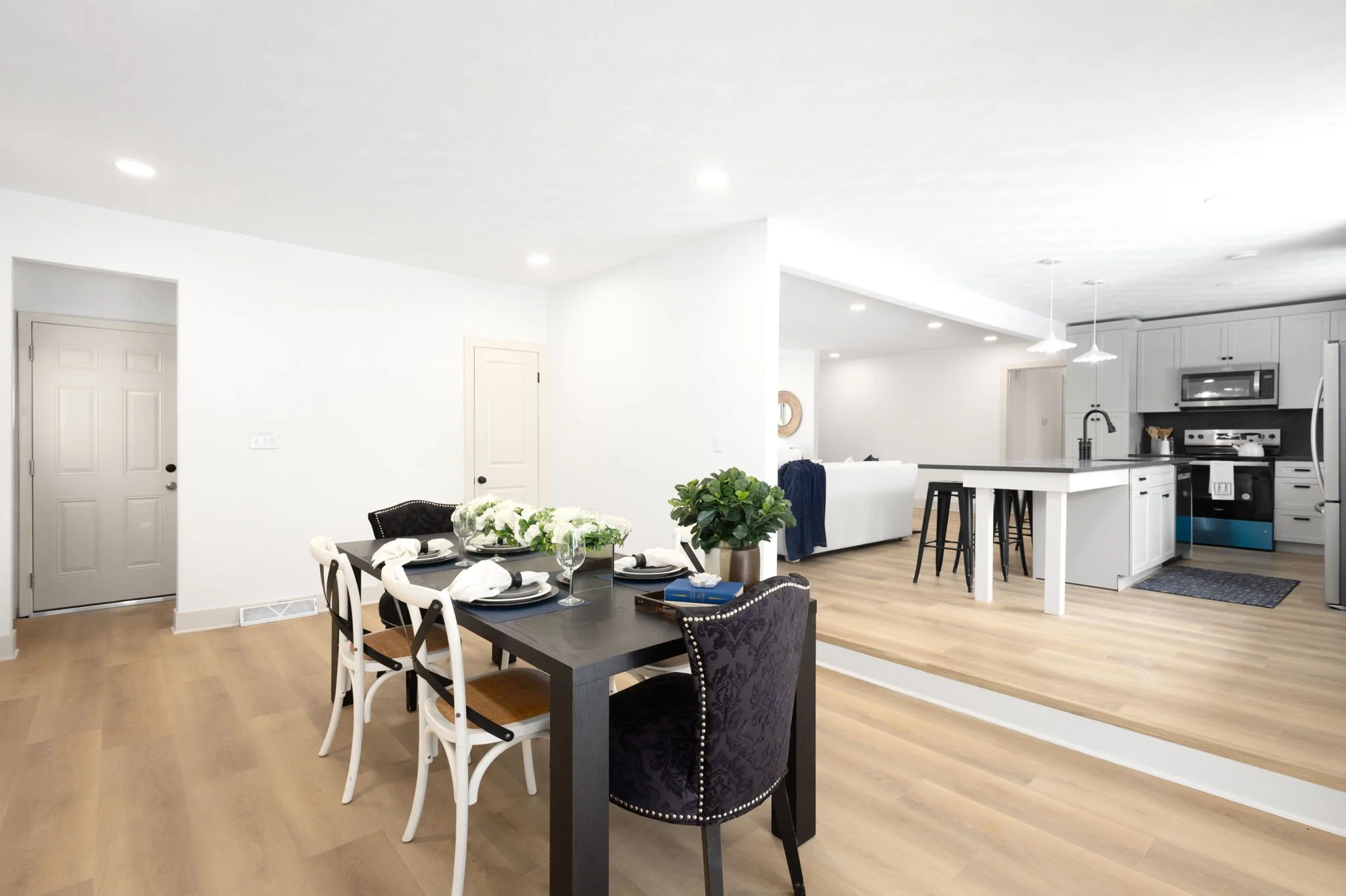 1031 N Ironwood_9.jpg