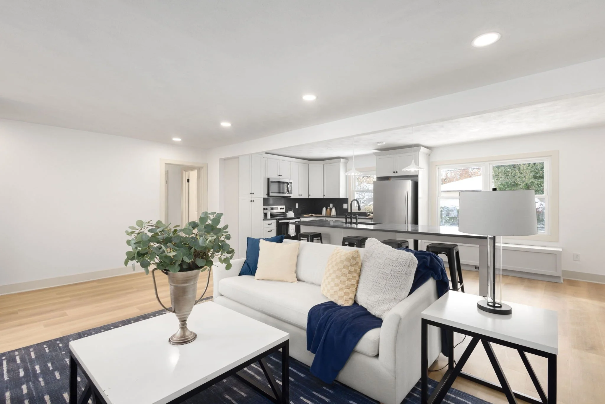 1031 N Ironwood_6.jpg