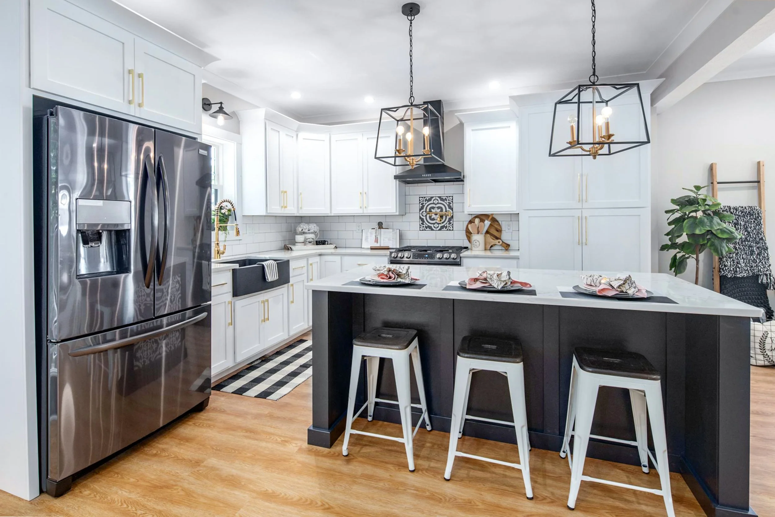 406 Howard - 12.jpg