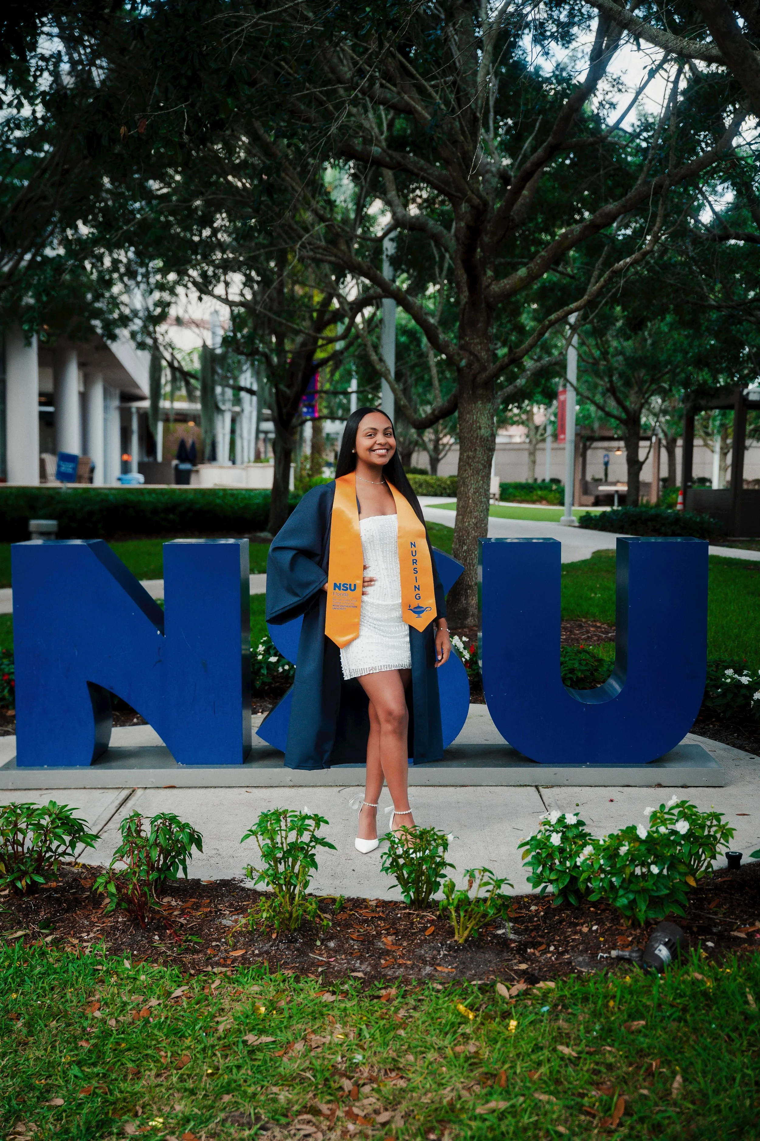 GradNSU_NovaSoutheasternUniversity_KBJohnsonPhotography-3.jpg