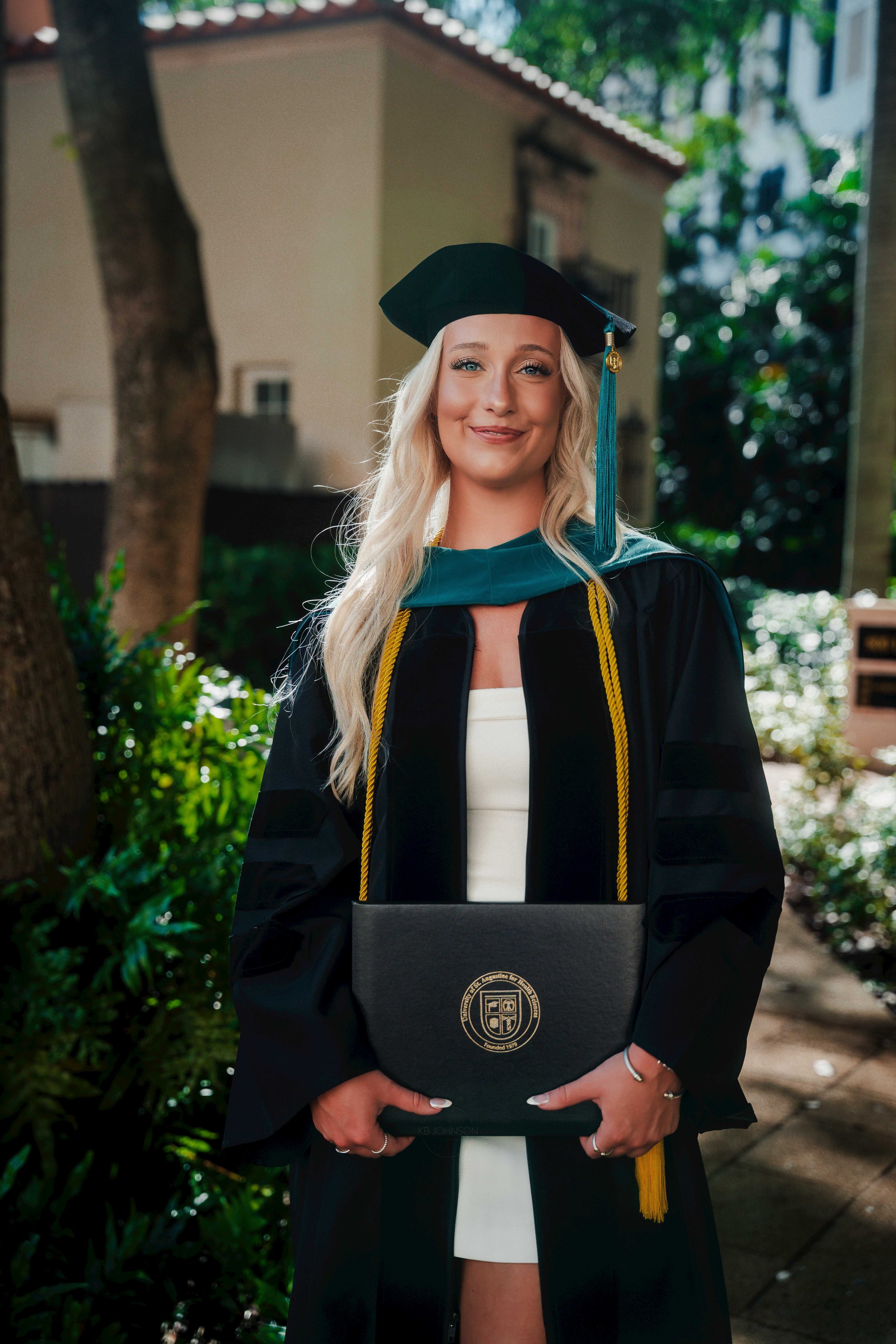 GradUSAHS_UniversityofSt.AugustineForHealthSciences_KBJohnsonPhotography-6.jpg